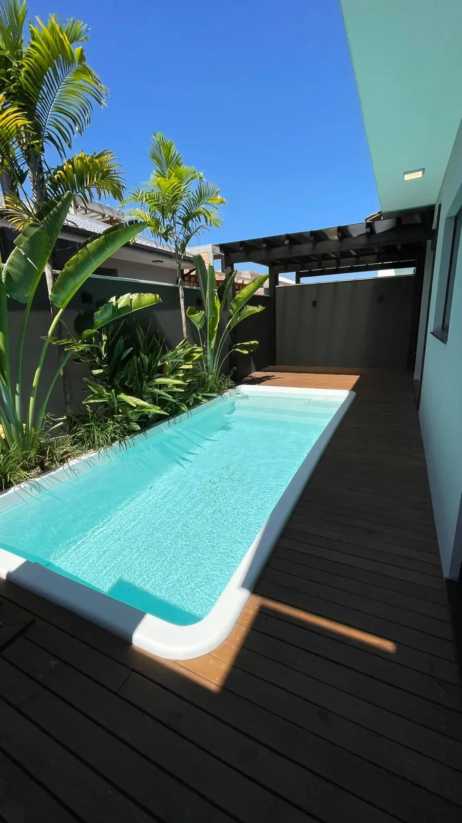 Casa com 3 dormitórios sendo 1 suíte e 1 vaga de garagem em Palhoça/SC