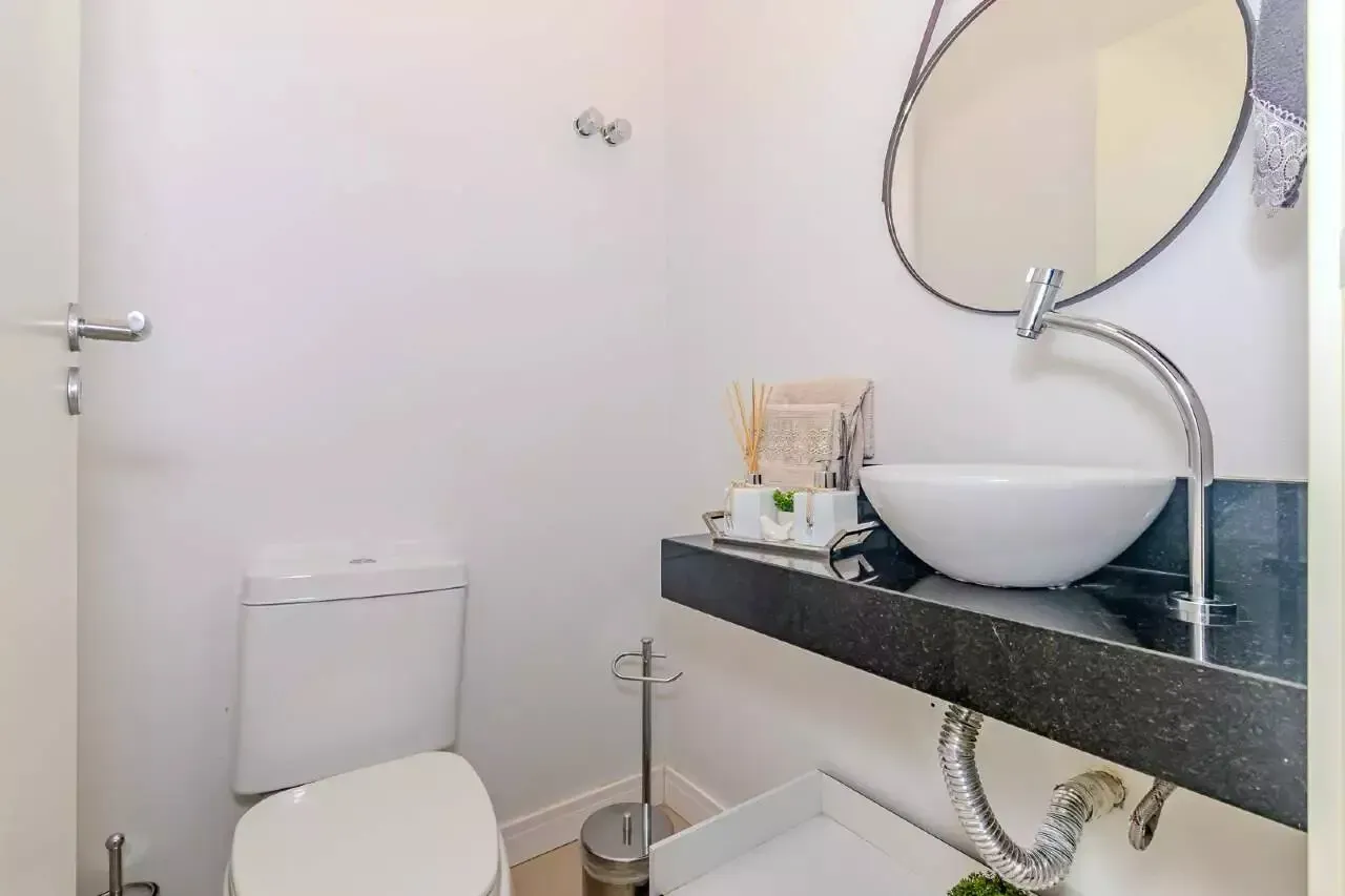 Apartamento com 2 dormitórios sendo 2 suítes e 2 vagas de garagem em Itajaí/SC