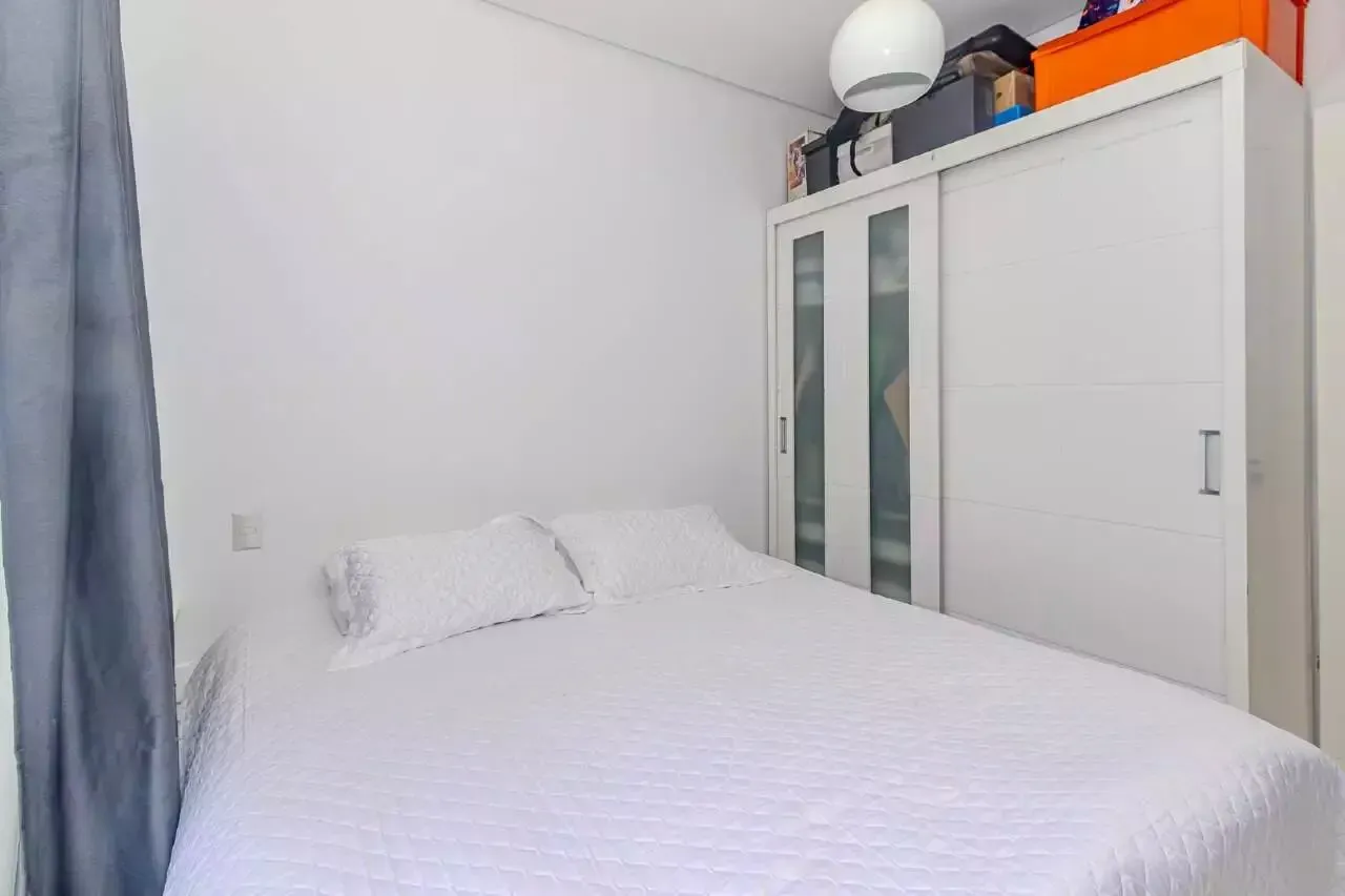 Apartamento com 2 dormitórios sendo 2 suítes e 2 vagas de garagem em Itajaí/SC