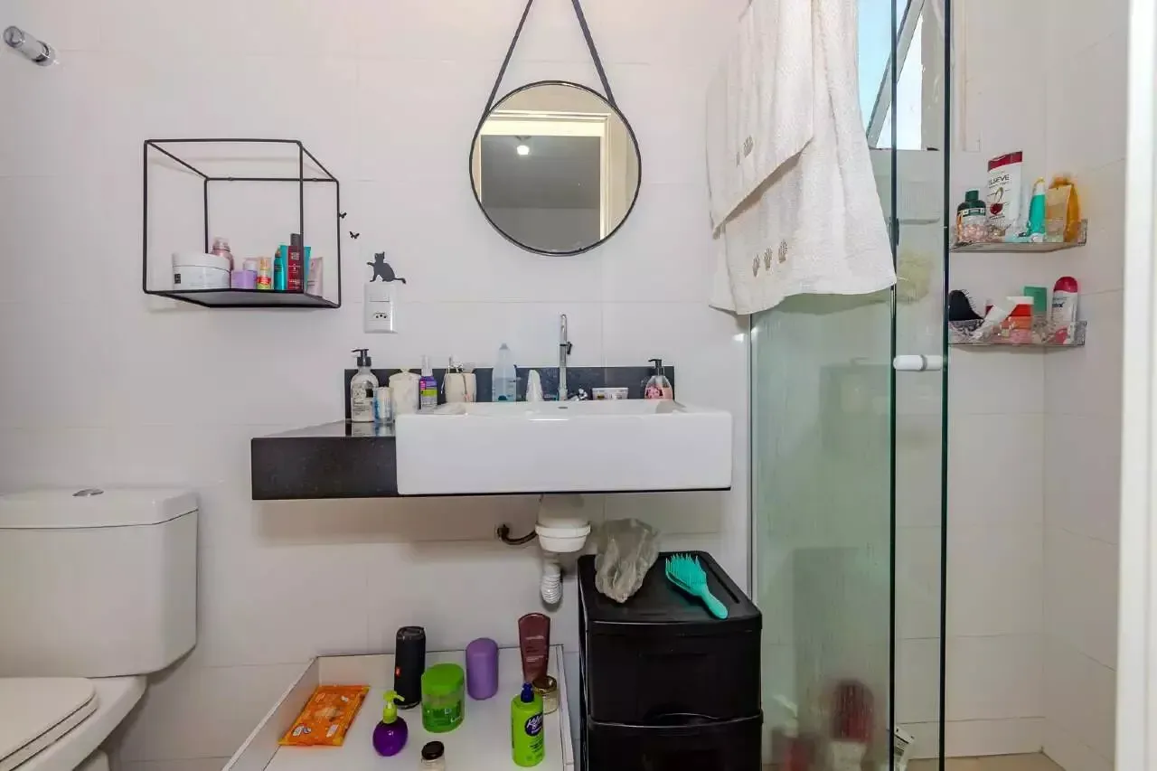 Apartamento com 2 dormitórios sendo 2 suítes e 2 vagas de garagem em Itajaí/SC