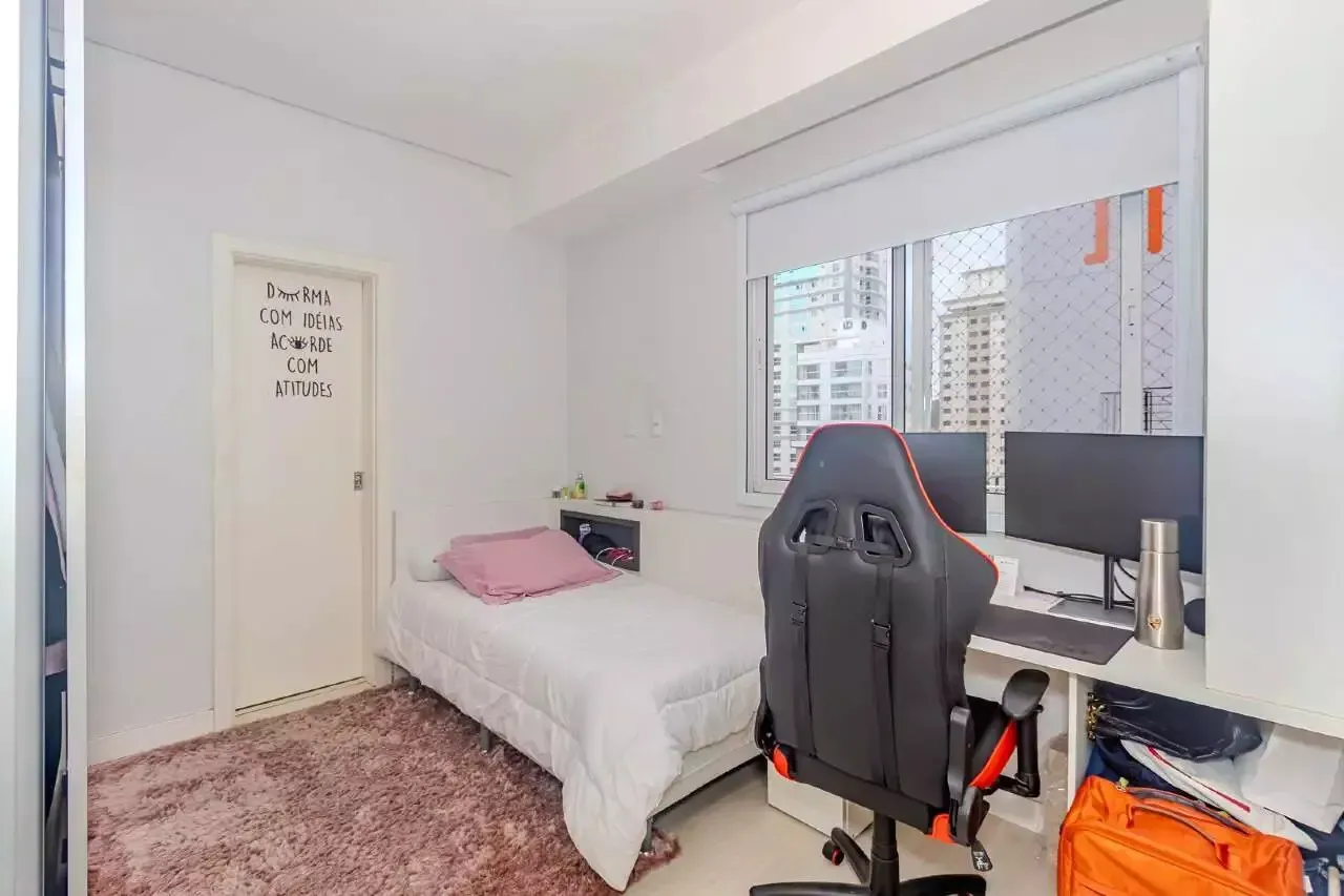 Apartamento com 2 dormitórios sendo 2 suítes e 2 vagas de garagem em Itajaí/SC