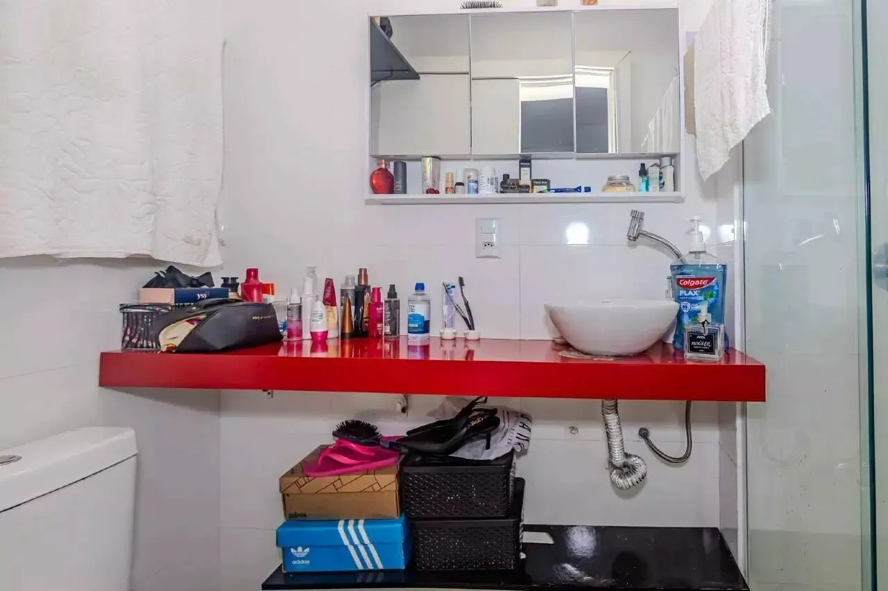 Apartamento com 2 dormitórios sendo 2 suítes e 2 vagas de garagem em Itajaí/SC