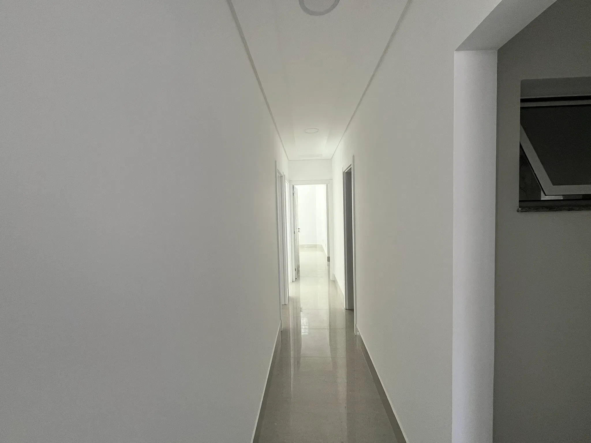 Casa com 2 dormitórios sendo 2 suítes e 1 vaga de garagem em Gov Celso Ramos/SC