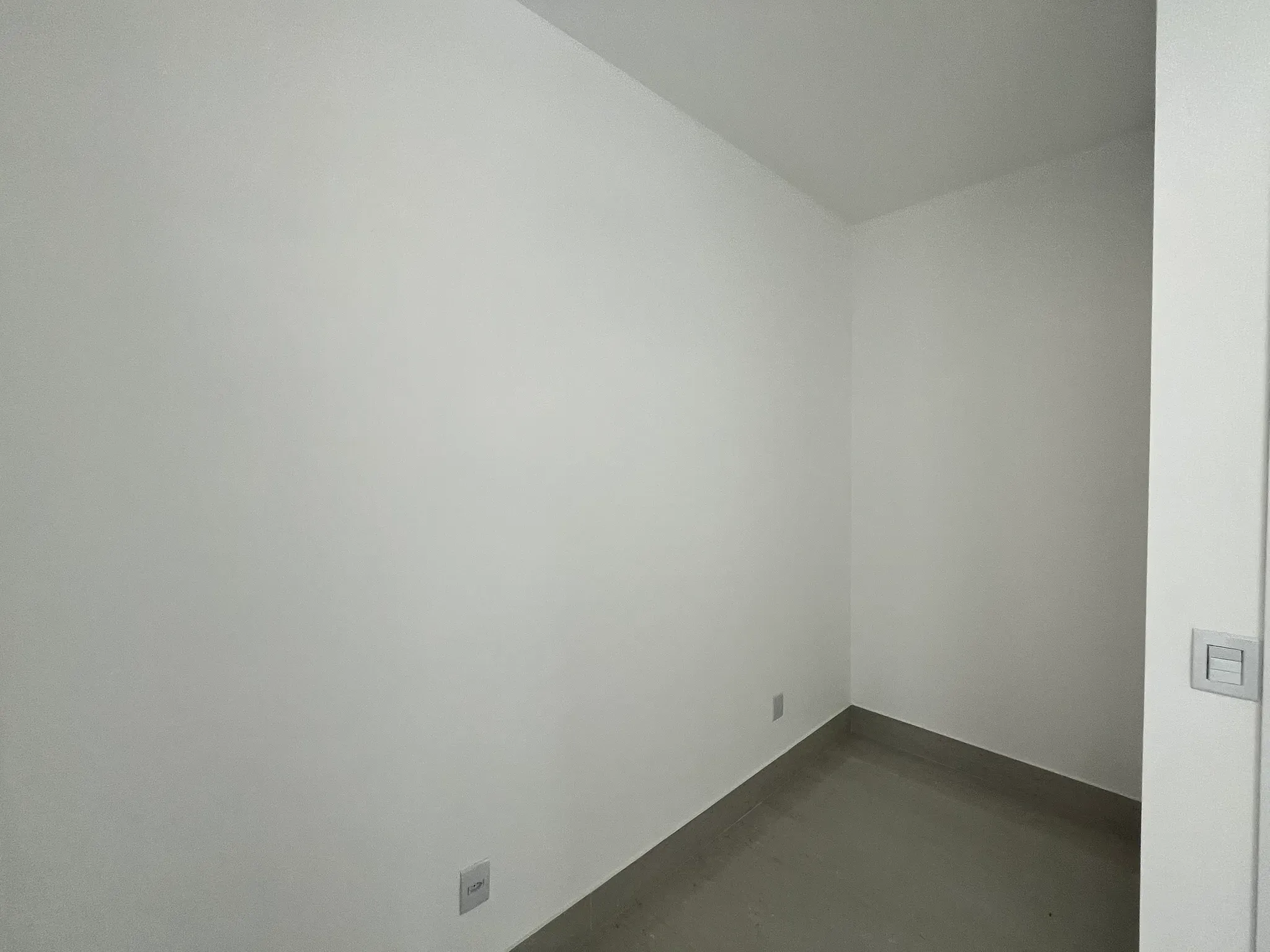 Casa com 2 dormitórios sendo 2 suítes e 1 vaga de garagem em Gov Celso Ramos/SC