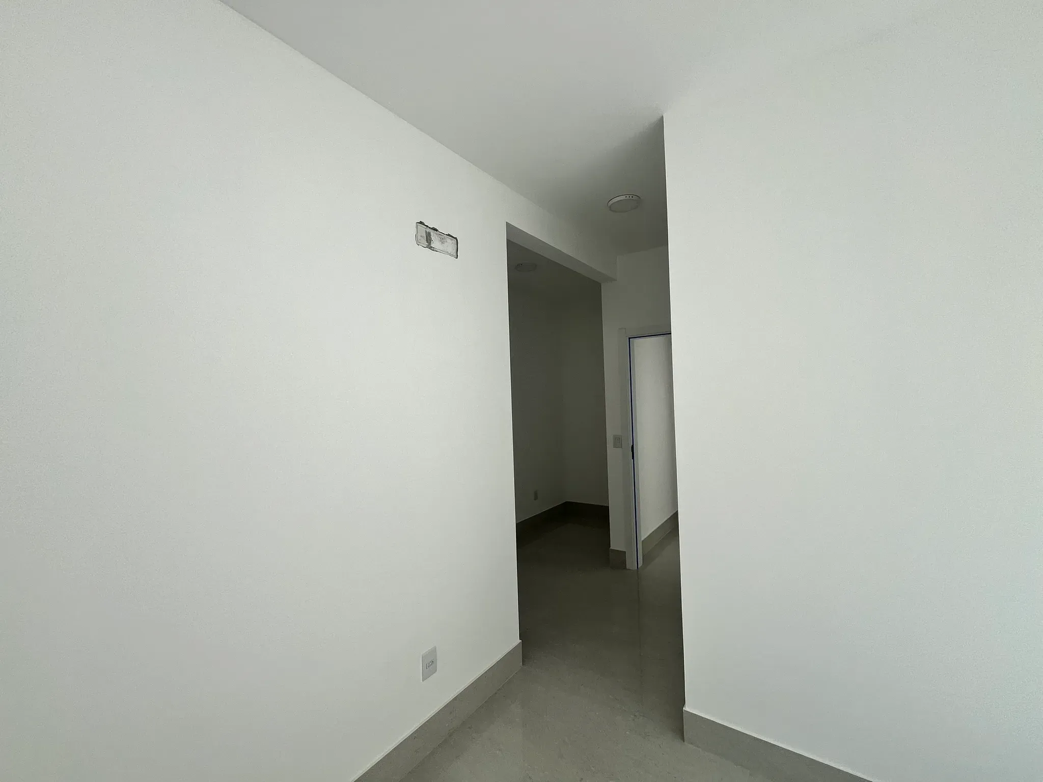 Casa com 3 dormitórios sendo 1 suíte e 1 vaga de garagem em Gov Celso Ramos/SC