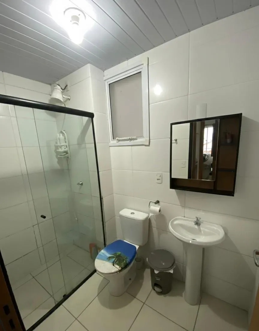 Apartamento com 2 dormitórios e 1 vaga de garagem em Palhoça/SC