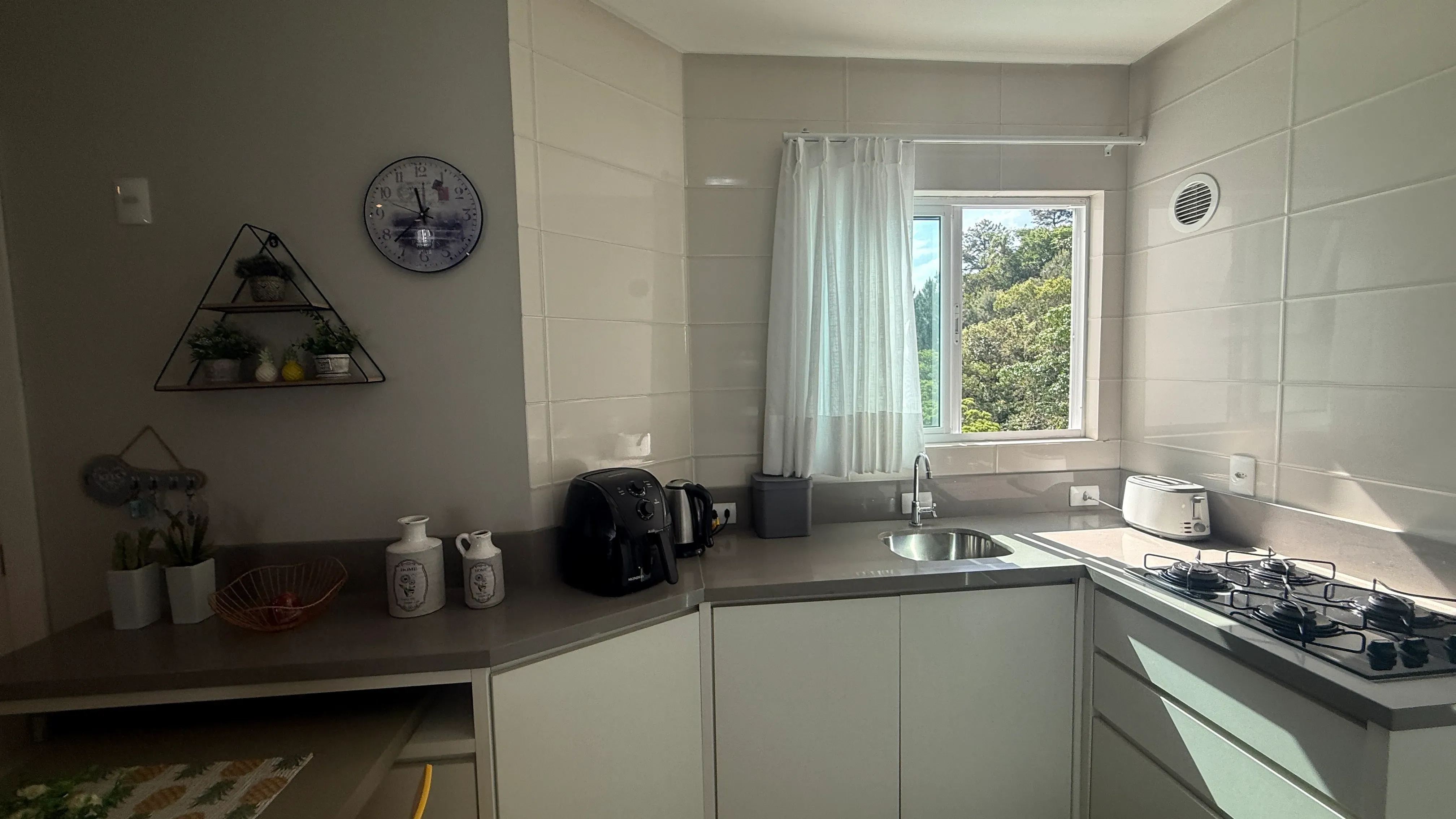 Apartamento à venda no Ed. Carmel Vista Alta – Pioneiros, Balneário Camboriú/SC