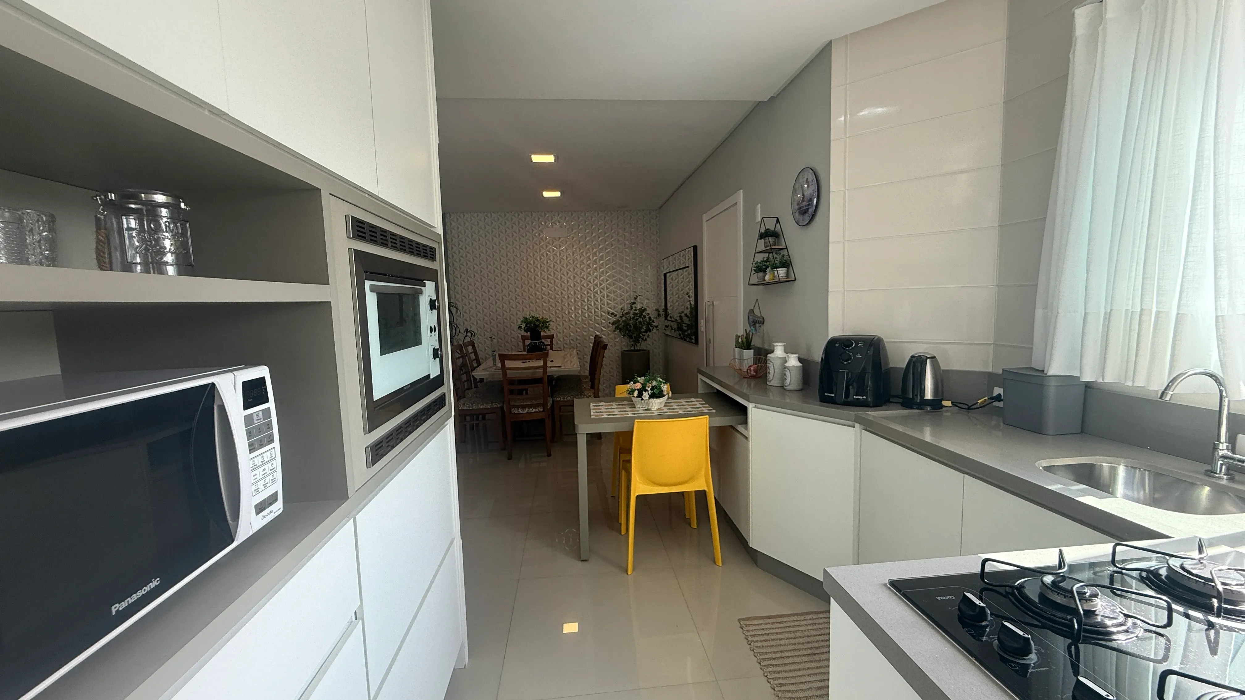 Apartamento à venda no Ed. Carmel Vista Alta – Pioneiros, Balneário Camboriú/SC
