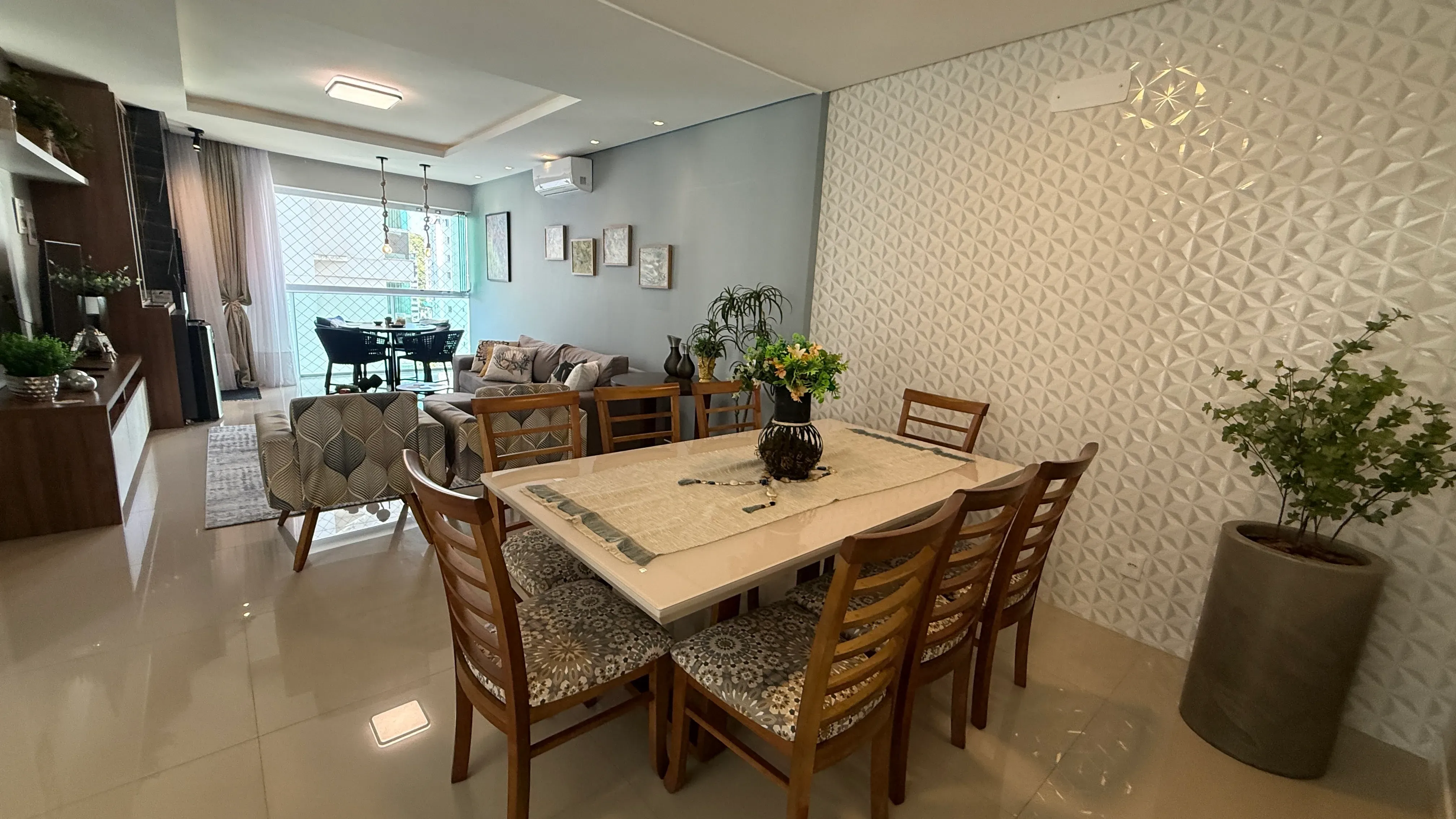 Apartamento à venda no Ed. Carmel Vista Alta – Pioneiros, Balneário Camboriú/SC