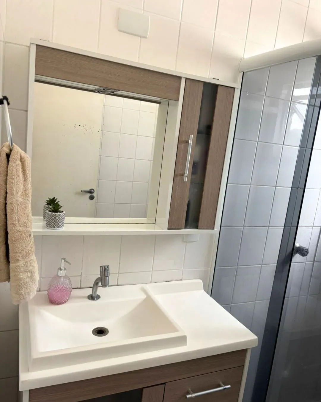 Apartamento com 2 dormitórios e 1 vaga de garagem em Itajaí/SC