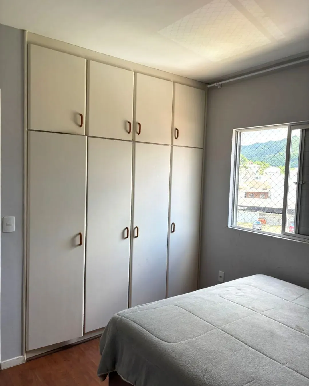 Apartamento com 2 dormitórios e 1 vaga de garagem em Itajaí/SC