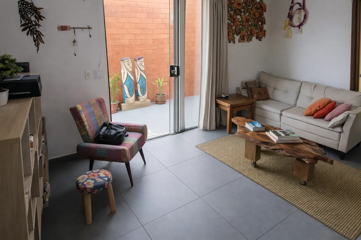 Casa com 2 dormitórios sendo 2 suítes e 1 vaga de garagem em Governador Celso Ramos/SC