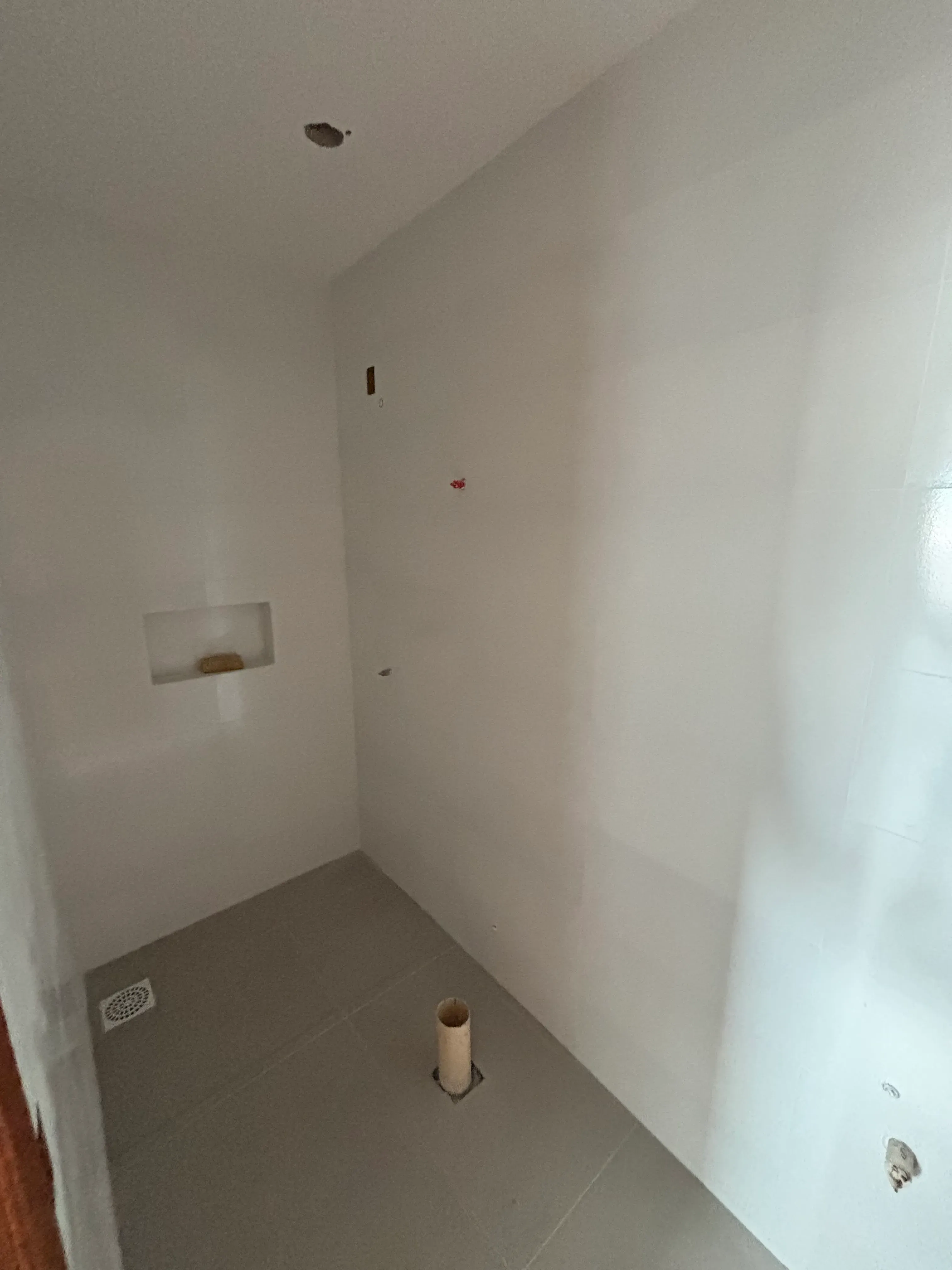 Casa com 2 dormitórios sendo 2 suítes e 1 vaga de garagem em São José/SC