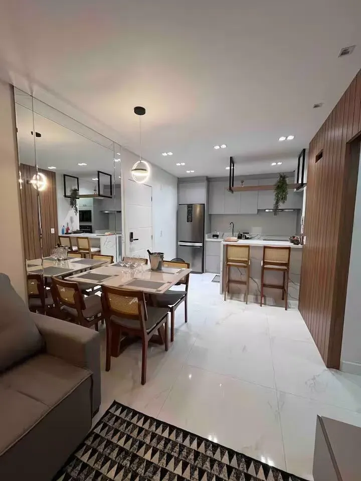 Apartamento com 2 dormitórios sendo 1 suíte e 1 vaga de garagem em Governador Celso Ramos/SC