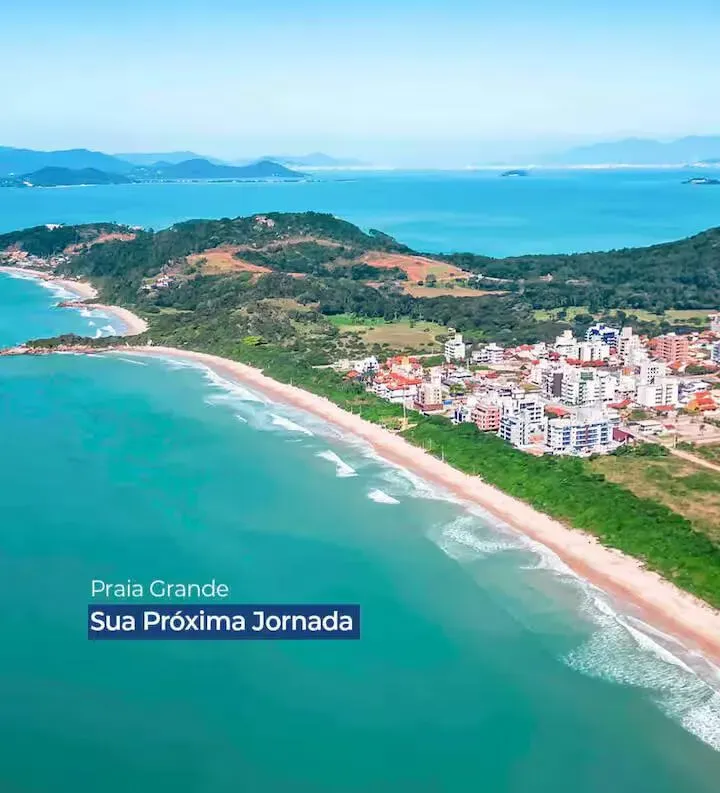 Apartamento com 2 dormitórios sendo 1 suíte e 1 vaga de garagem em Governador Celso Ramos/SC