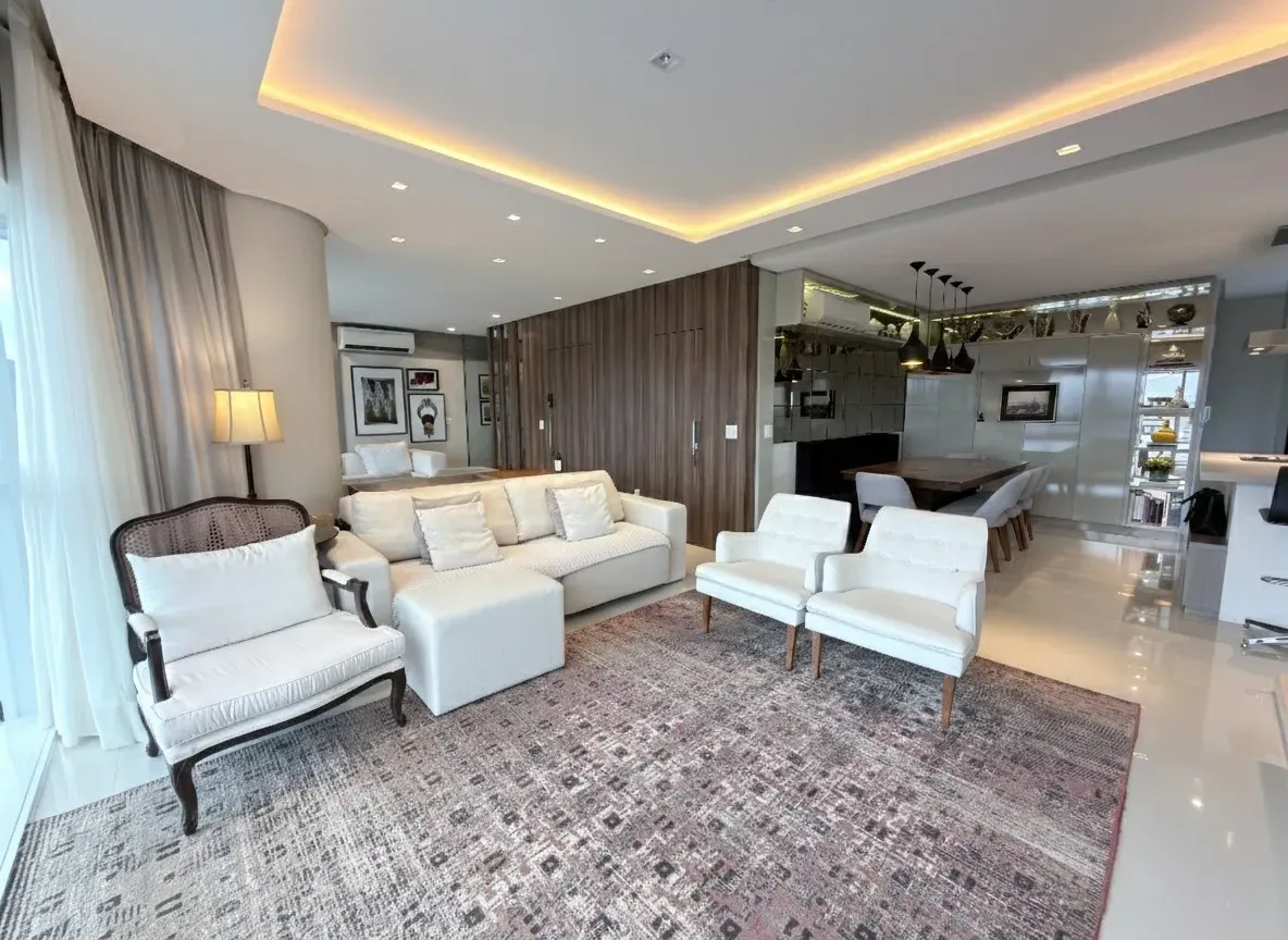 Apartamento com 3 dormitórios sendo 3 suítes e 3 vagas de garagem em Balneário Camboriú/SC