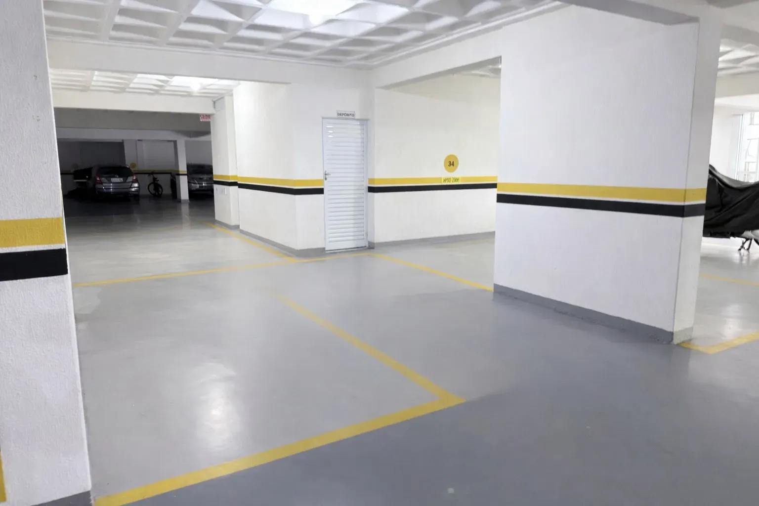 Apartamento com 3 dormitórios sendo 3 suítes e 3 vagas de garagem em Balneário Camboriú/SC