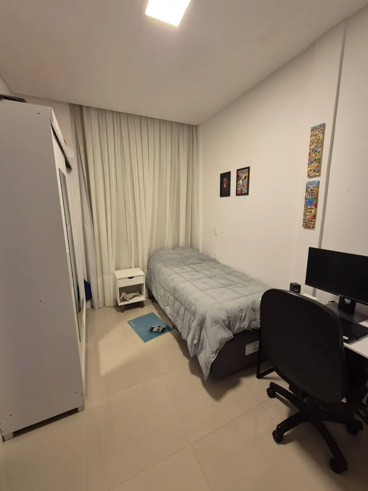 Apartamento com 2 dormitórios sendo 2 suítes e 2 vagas de garagem em Porto Belo/SC