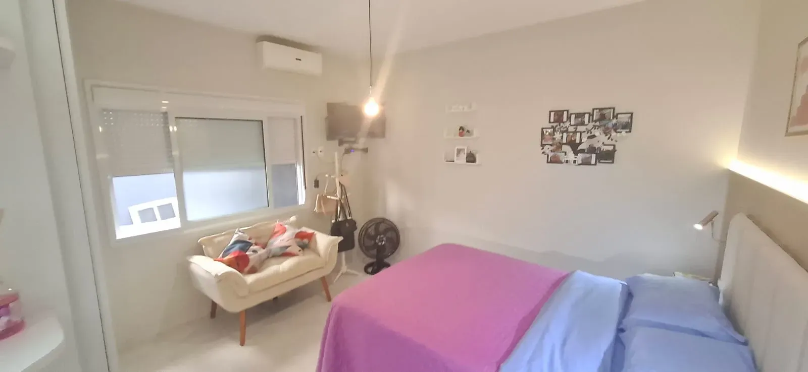 Casa com 4 dormitórios sendo 1 suíte e 4 vagas de garagem em Florianópolis/SC