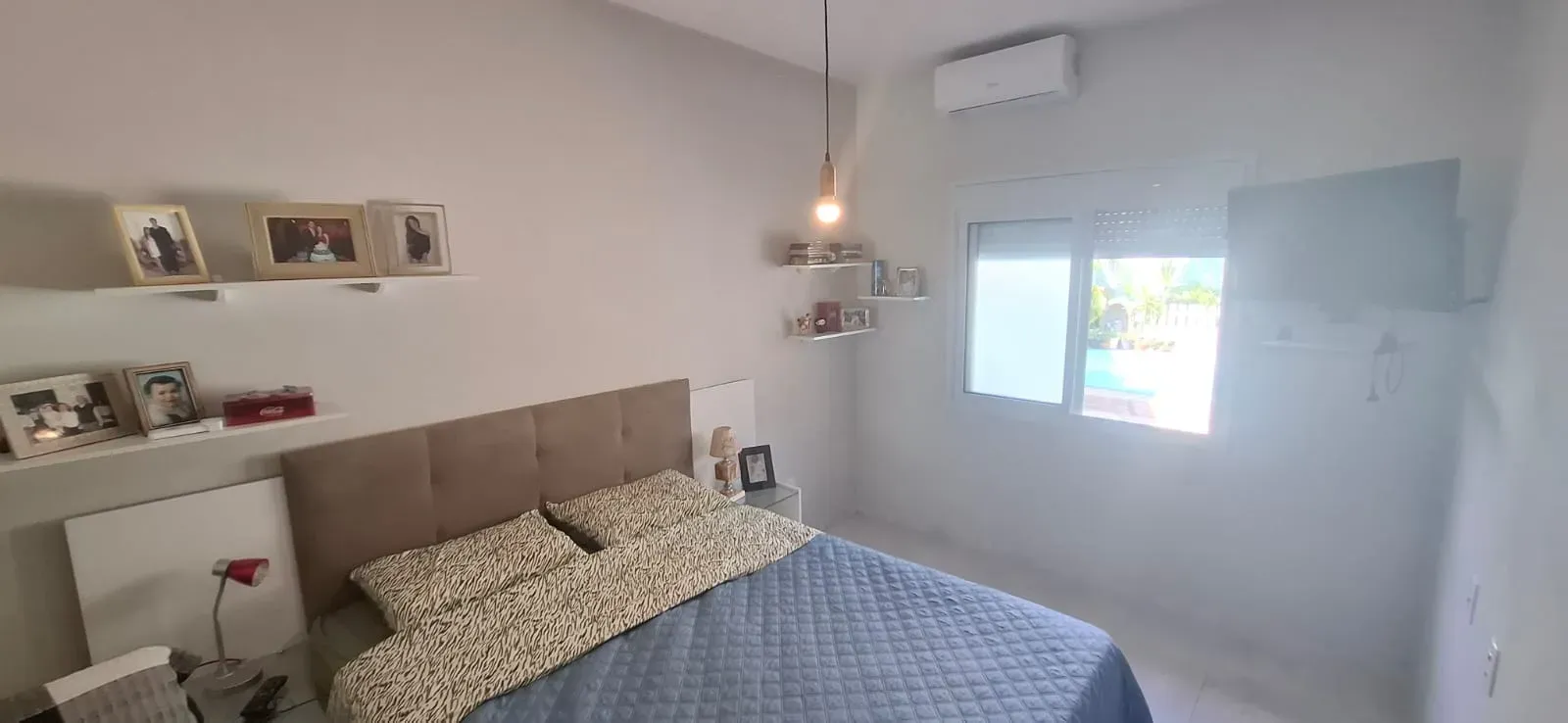 Casa com 4 dormitórios sendo 1 suíte e 4 vagas de garagem em Florianópolis/SC