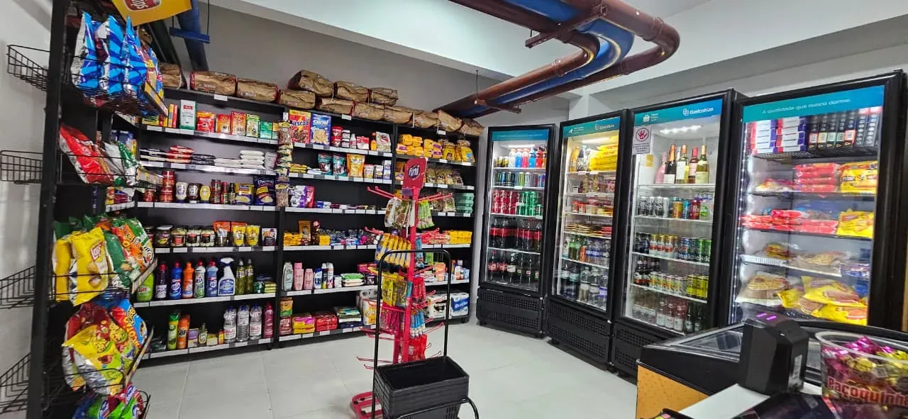 Apartamento com 3 dormitórios sendo 2 suítes e 3 vagas de garagem em Florianópolis/SC