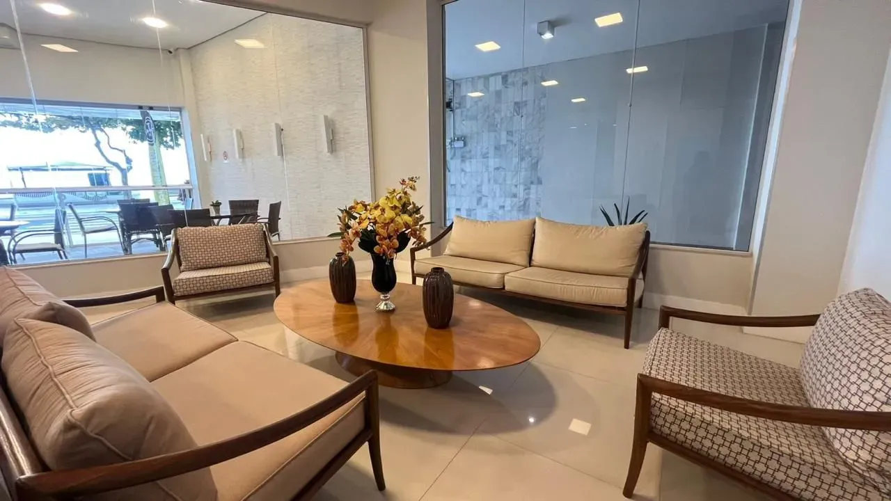 Apartamento com 1 dormitório sendo 2 suítes e 1 vaga de garagem em Balneário Camboriú/SC