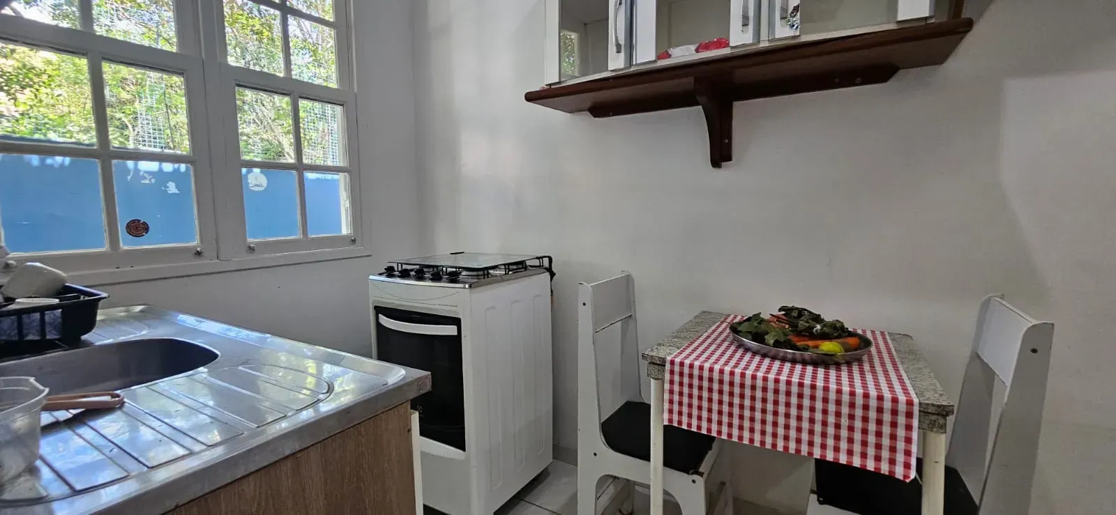 Casa com 7 dormitórios sendo 2 suítes e 2 vagas de garagem em Florianópolis/SC