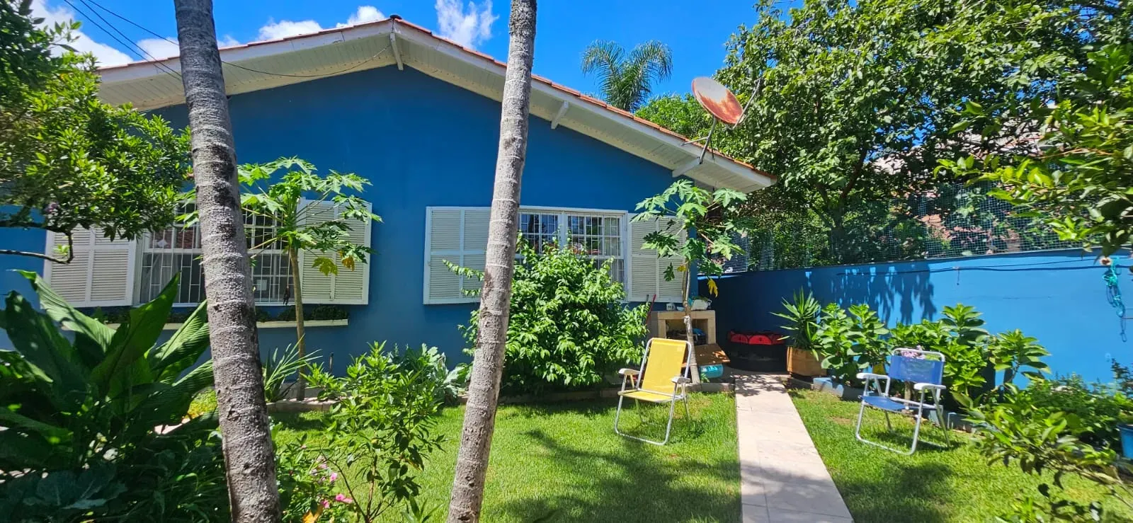 Casa com 7 dormitórios sendo 2 suítes e 2 vagas de garagem em Florianópolis/SC