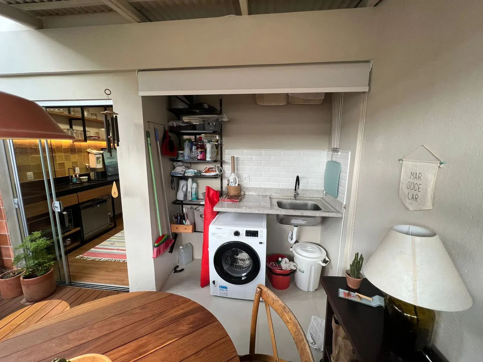 Casa com 2 dormitórios e 1 vaga de garagem em Balneário Camboriú/SC