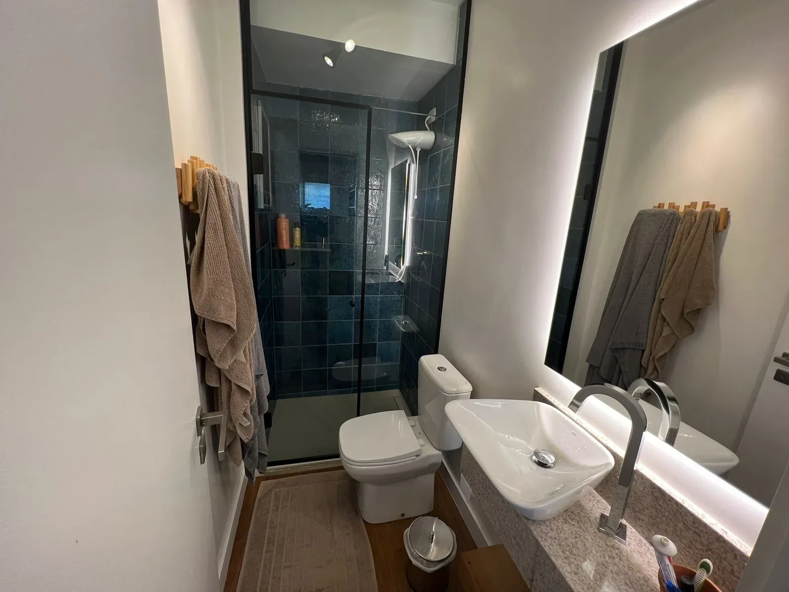 Casa com 2 dormitórios e 1 vaga de garagem em Balneário Camboriú/SC