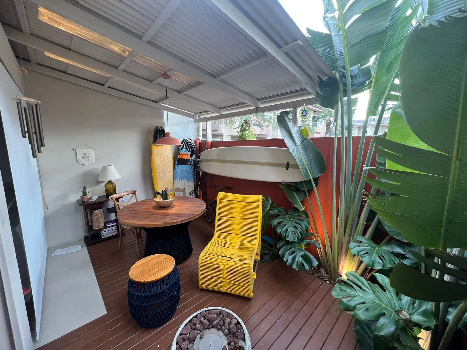 Casa com 2 dormitórios e 1 vaga de garagem em Balneário Camboriú/SC