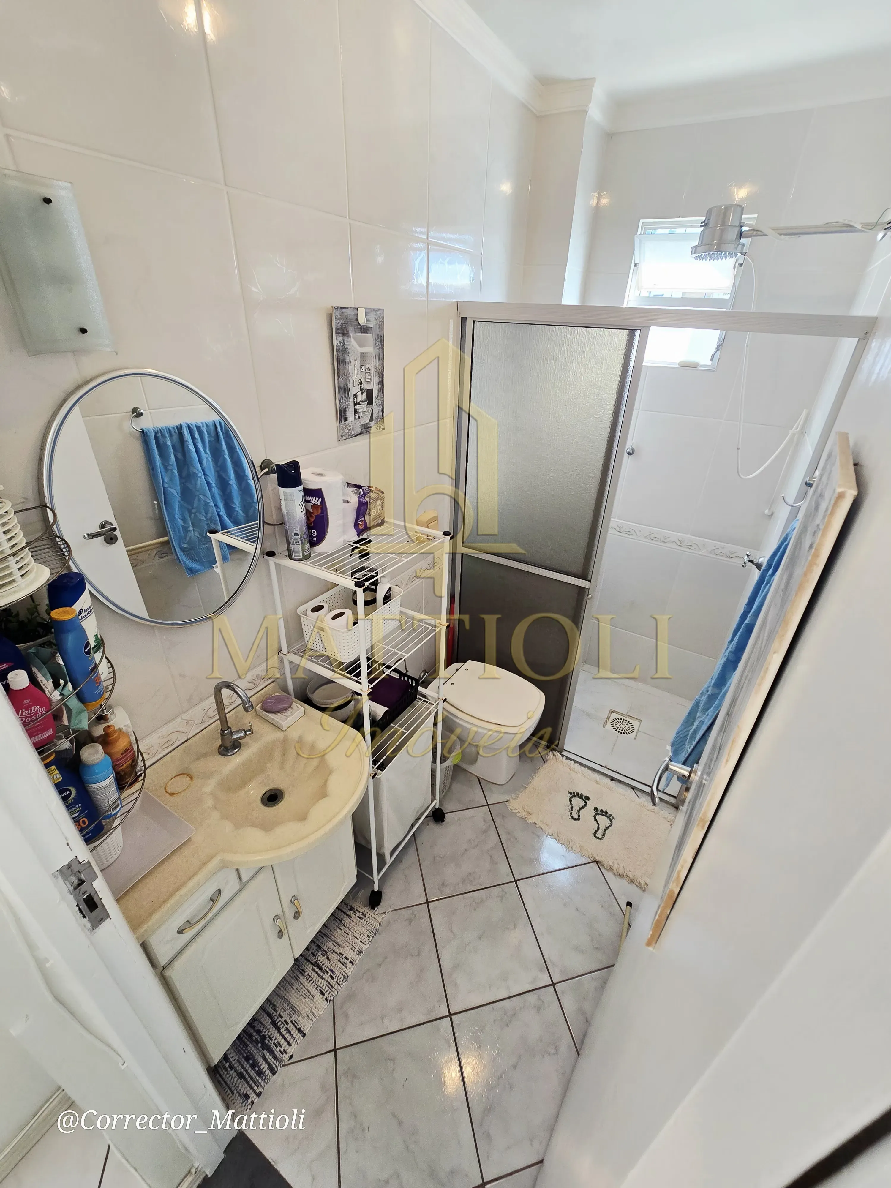 Apartamento com 1 dormitório e 1 vaga de garagem em Balneário Camboriú/SC