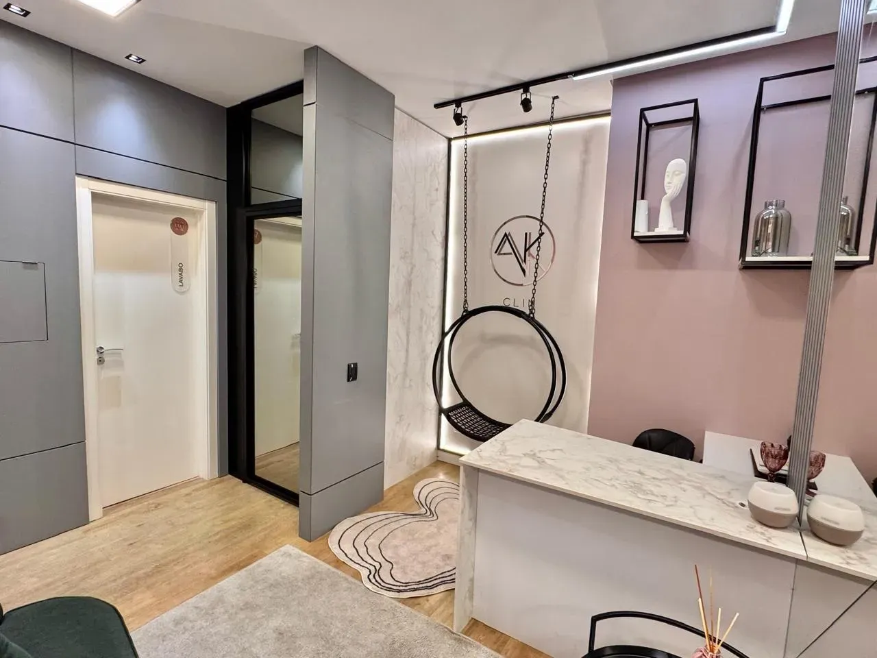 Sala comercial com 1 vaga de garagem em Itajaí/SC