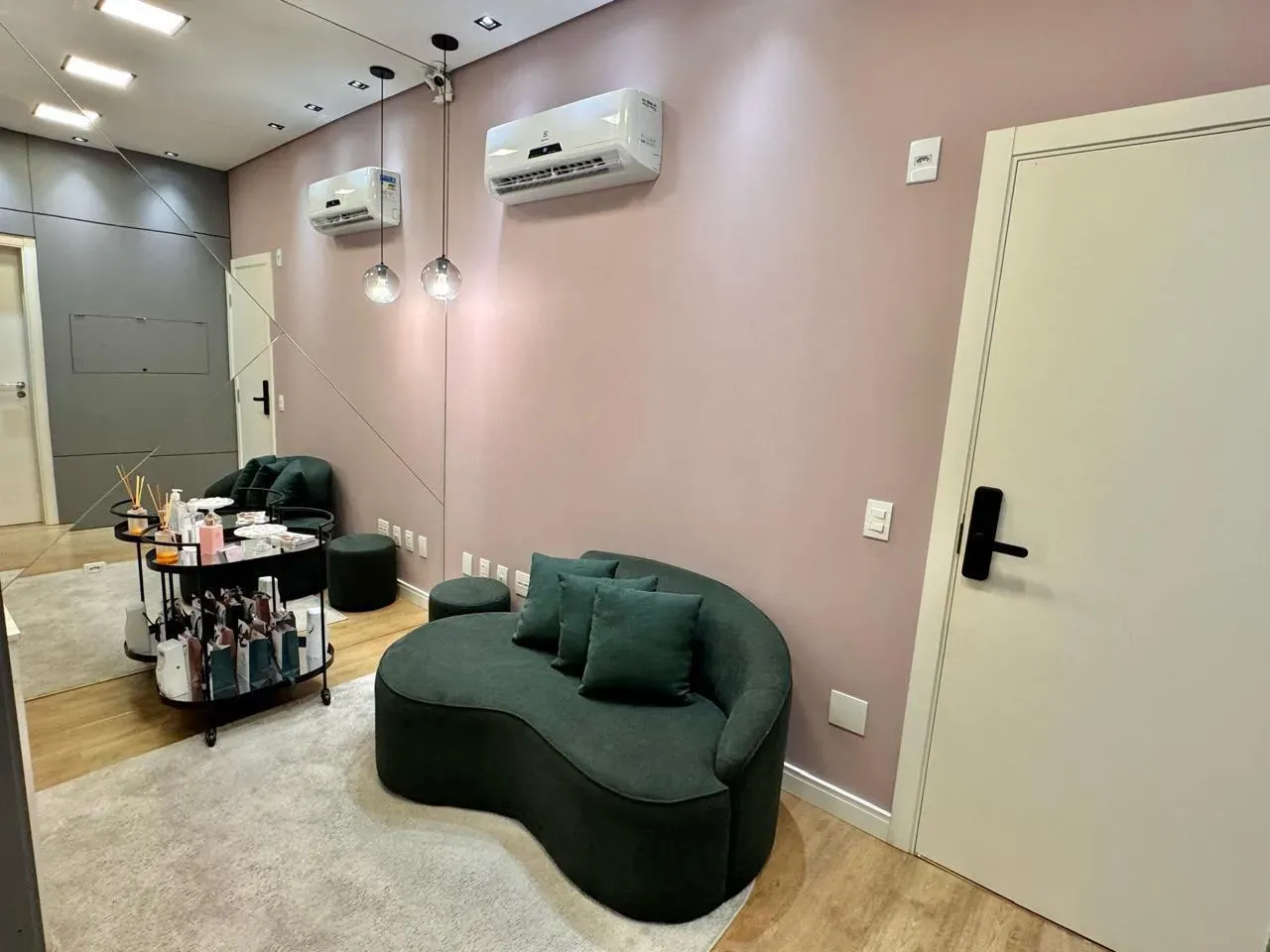 Sala comercial com 1 vaga de garagem em Itajaí/SC