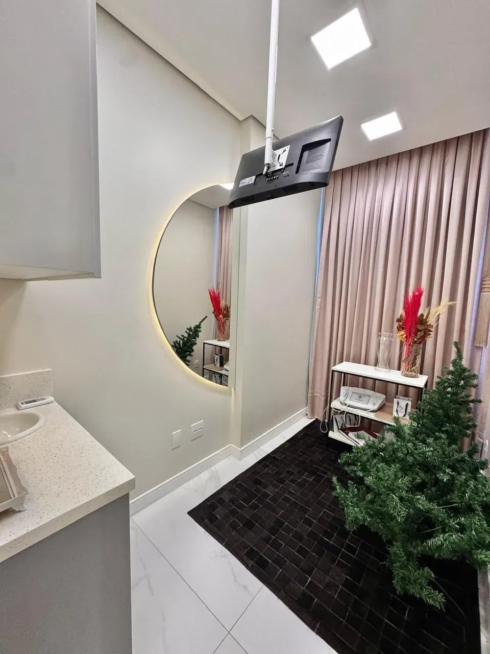 Sala comercial com 1 vaga de garagem em Itajaí/SC