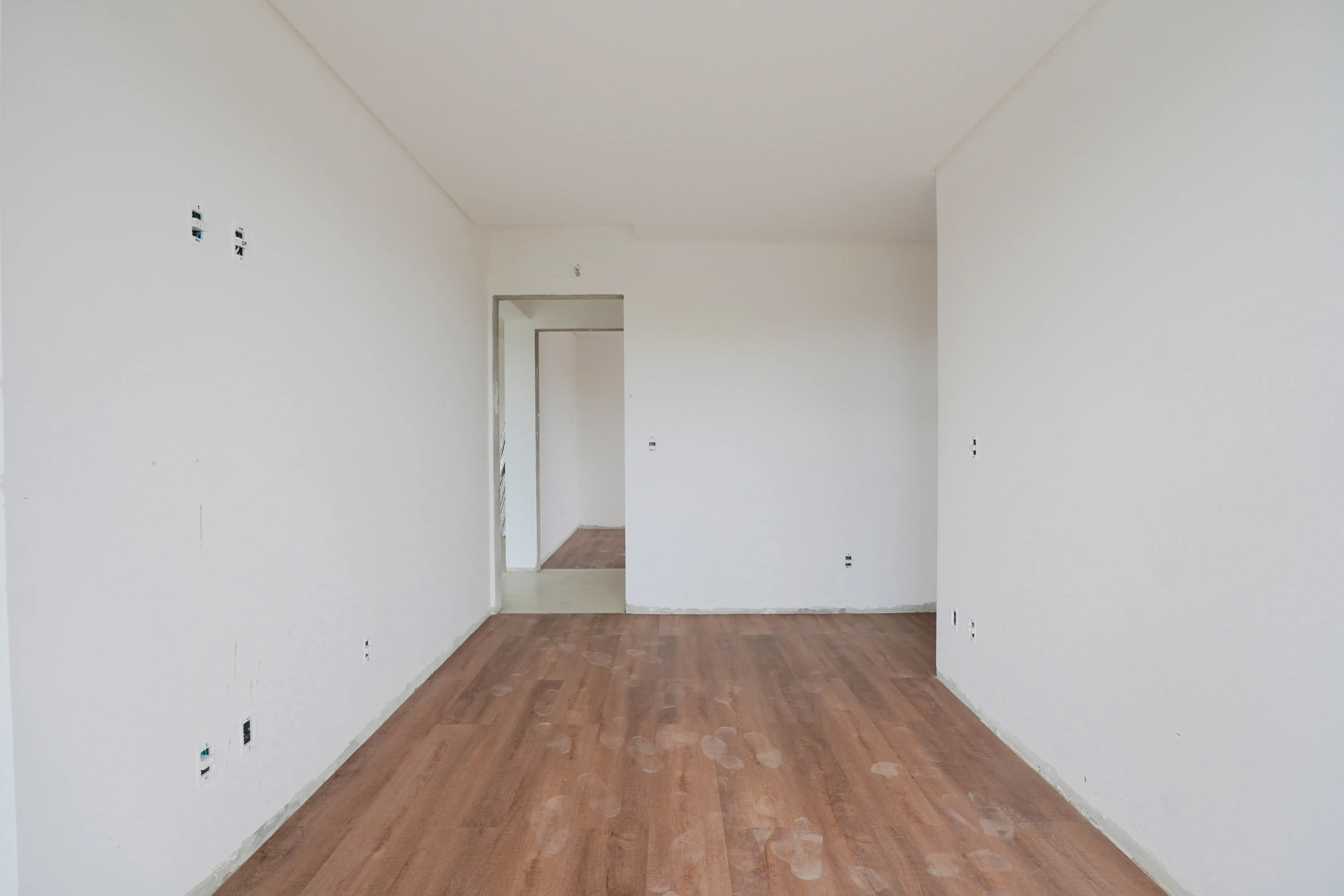 Apartamento com 2 dormitórios sendo 2 suítes e 2 vagas de garagem em Itajaí/SC