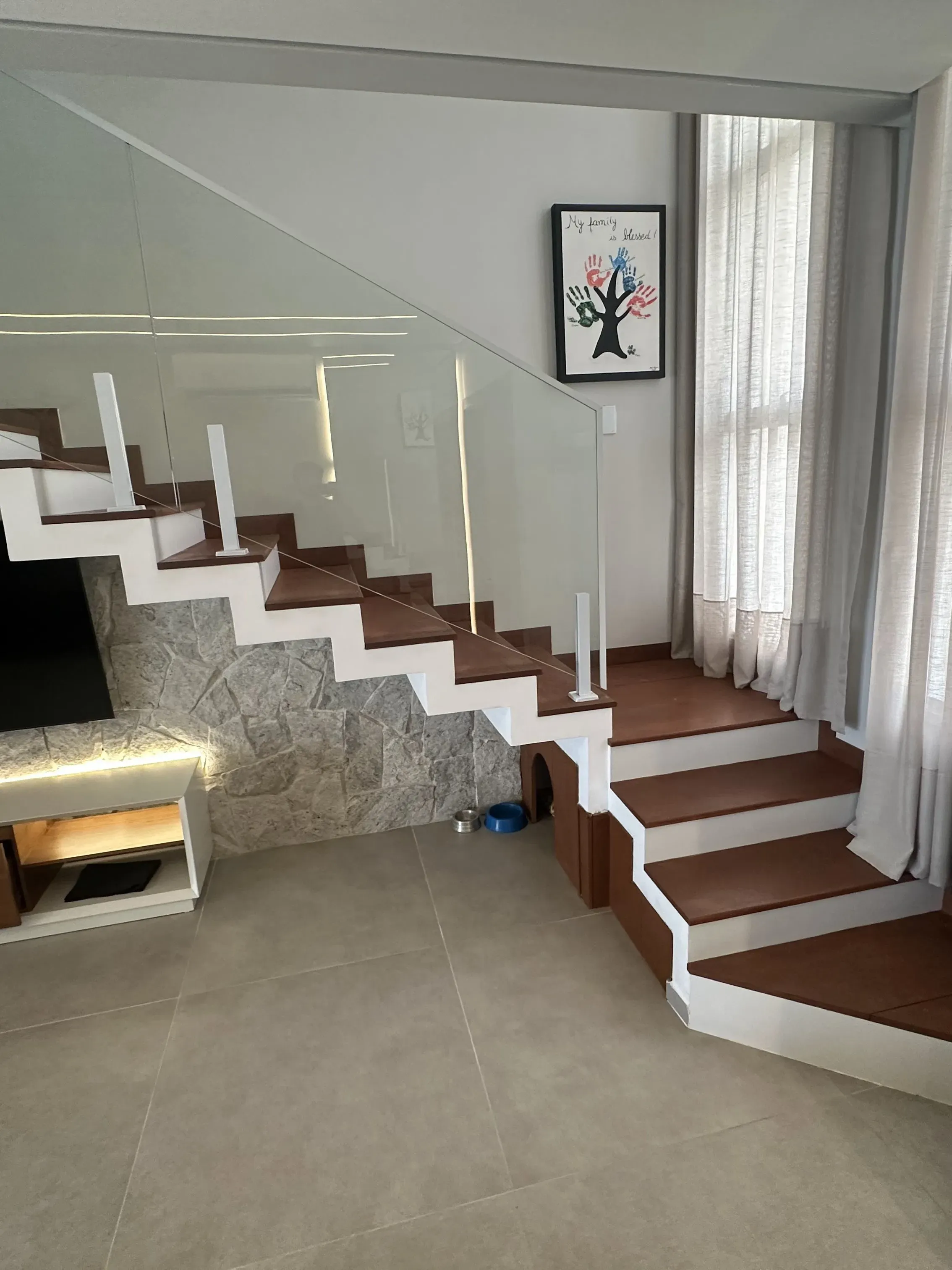 Casa com 3 dormitórios sendo 1 suíte e 2 vagas de garagem em Biguaçu/SC