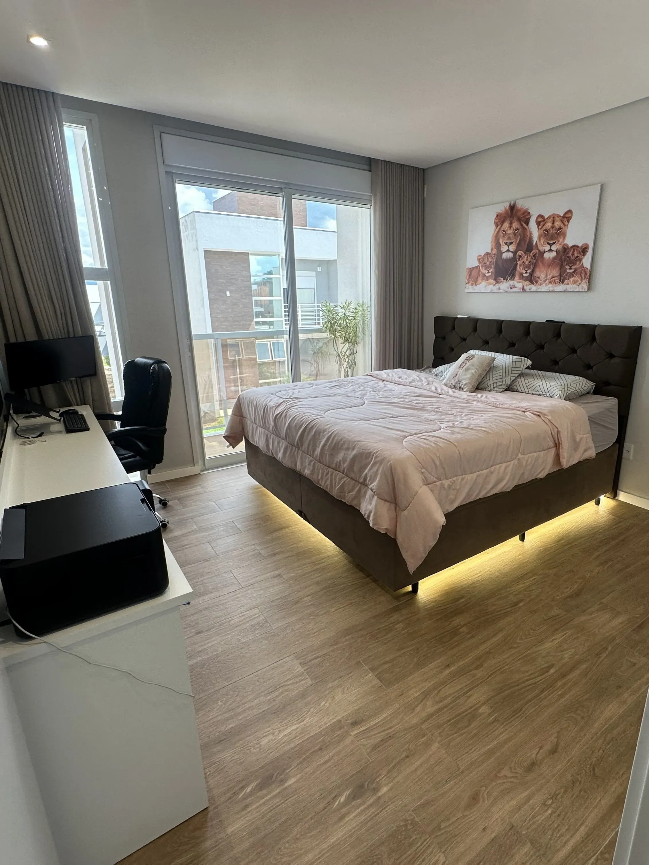 Casa com 3 dormitórios sendo 1 suíte e 2 vagas de garagem em Biguaçu/SC