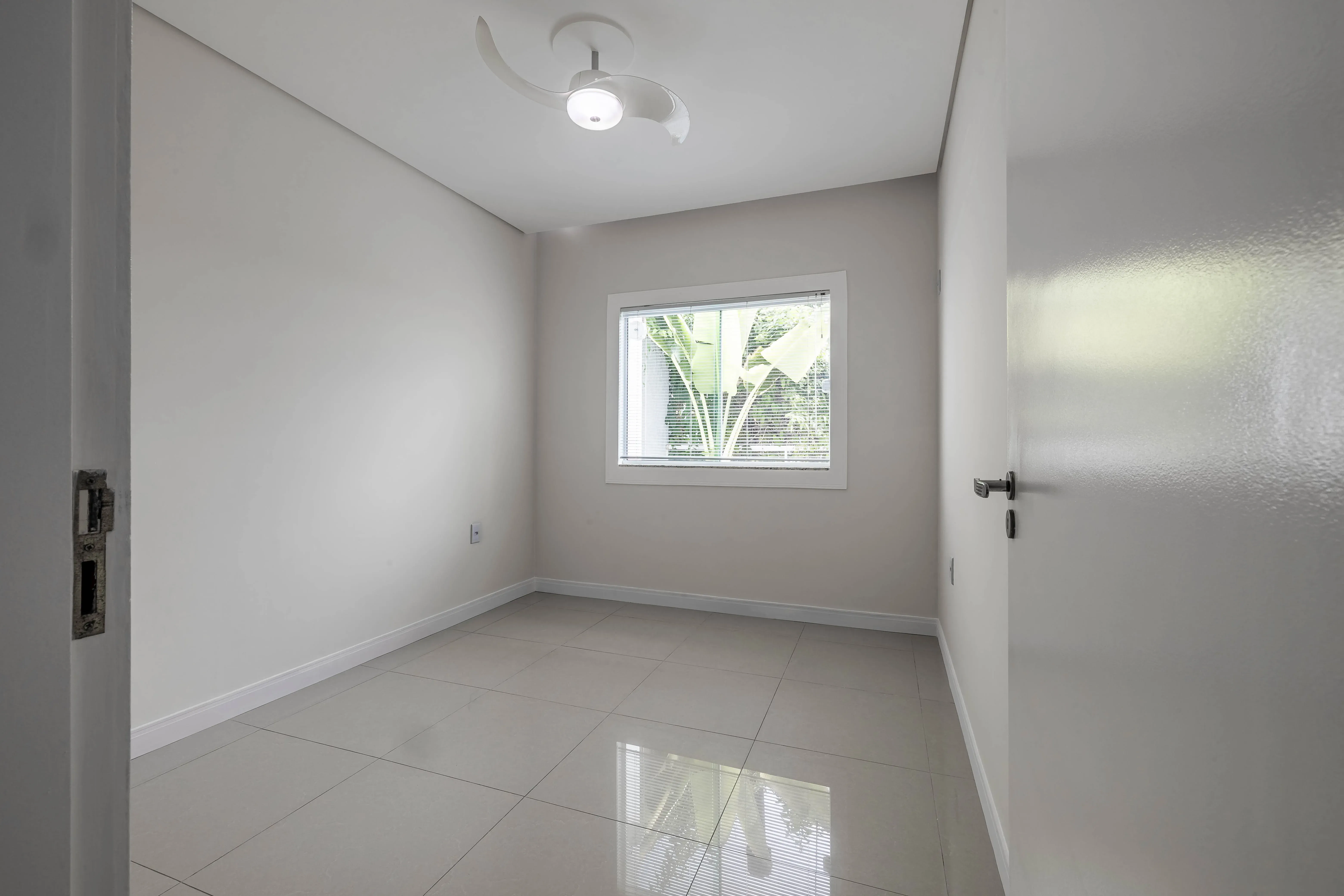 Casa com 3 dormitórios sendo 1 suíte e 1 vaga de garagem em Itajaí/SC