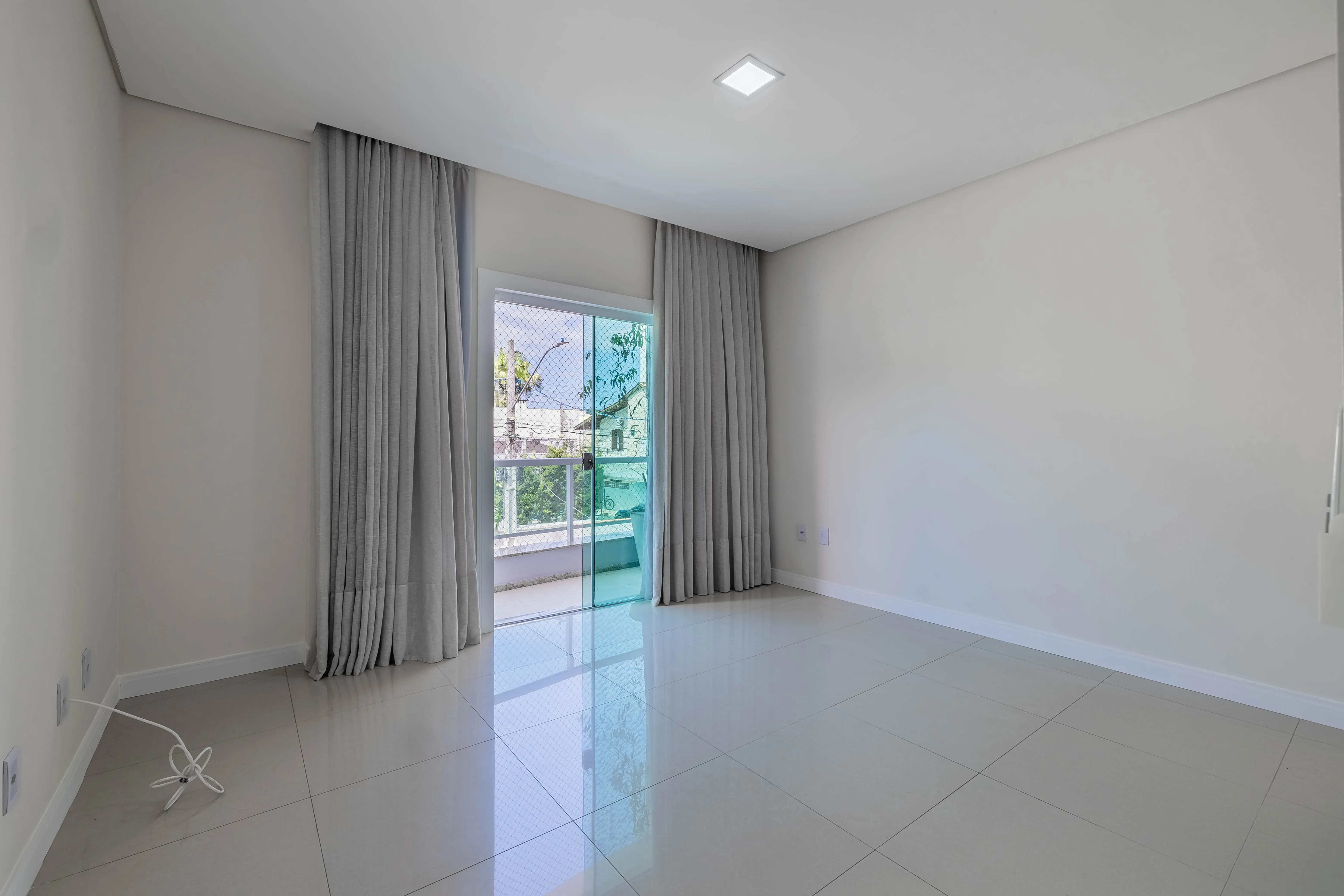 Casa com 3 dormitórios sendo 1 suíte e 1 vaga de garagem em Itajaí/SC