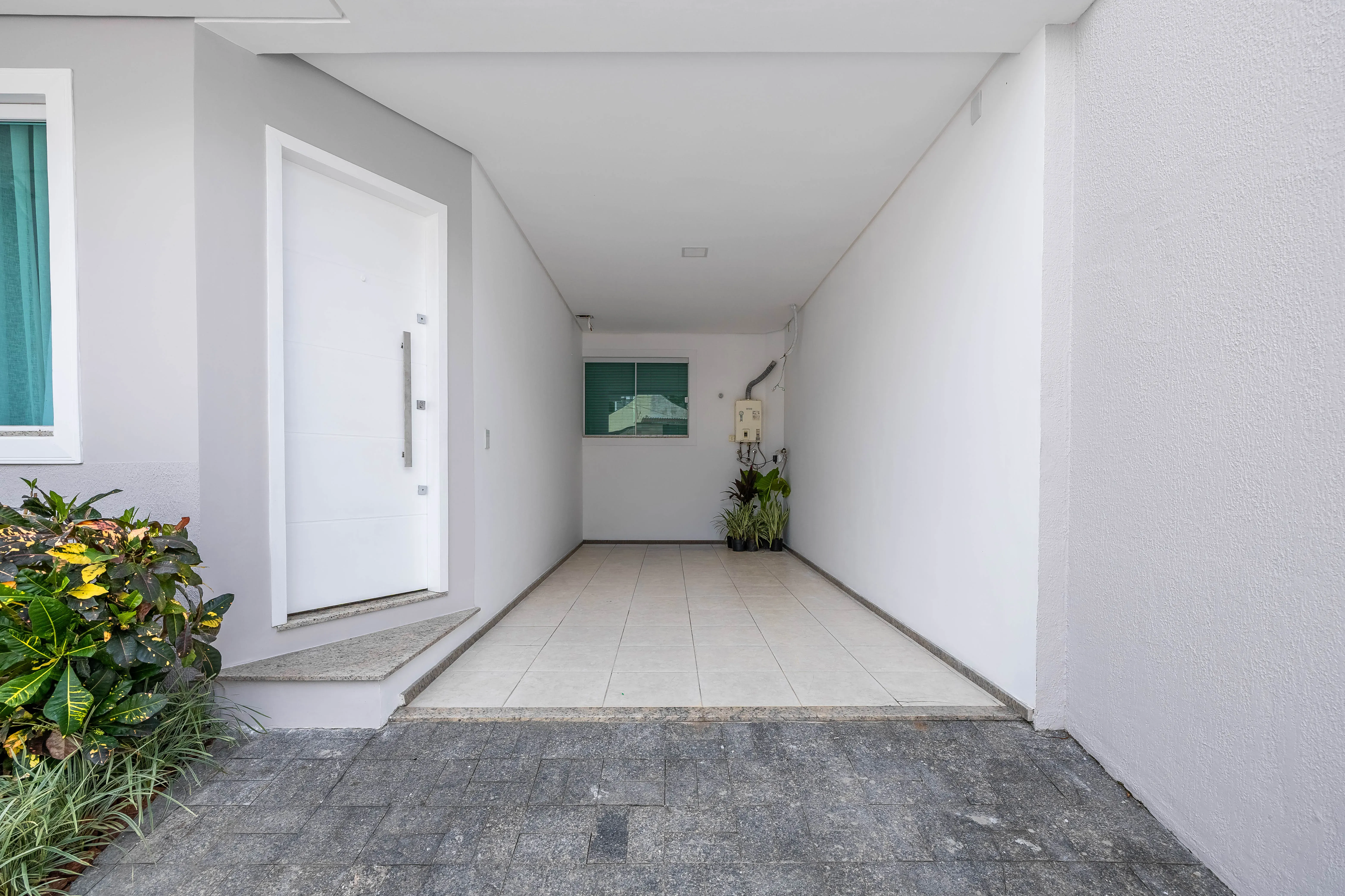 Casa com 3 dormitórios sendo 1 suíte e 1 vaga de garagem em Itajaí/SC