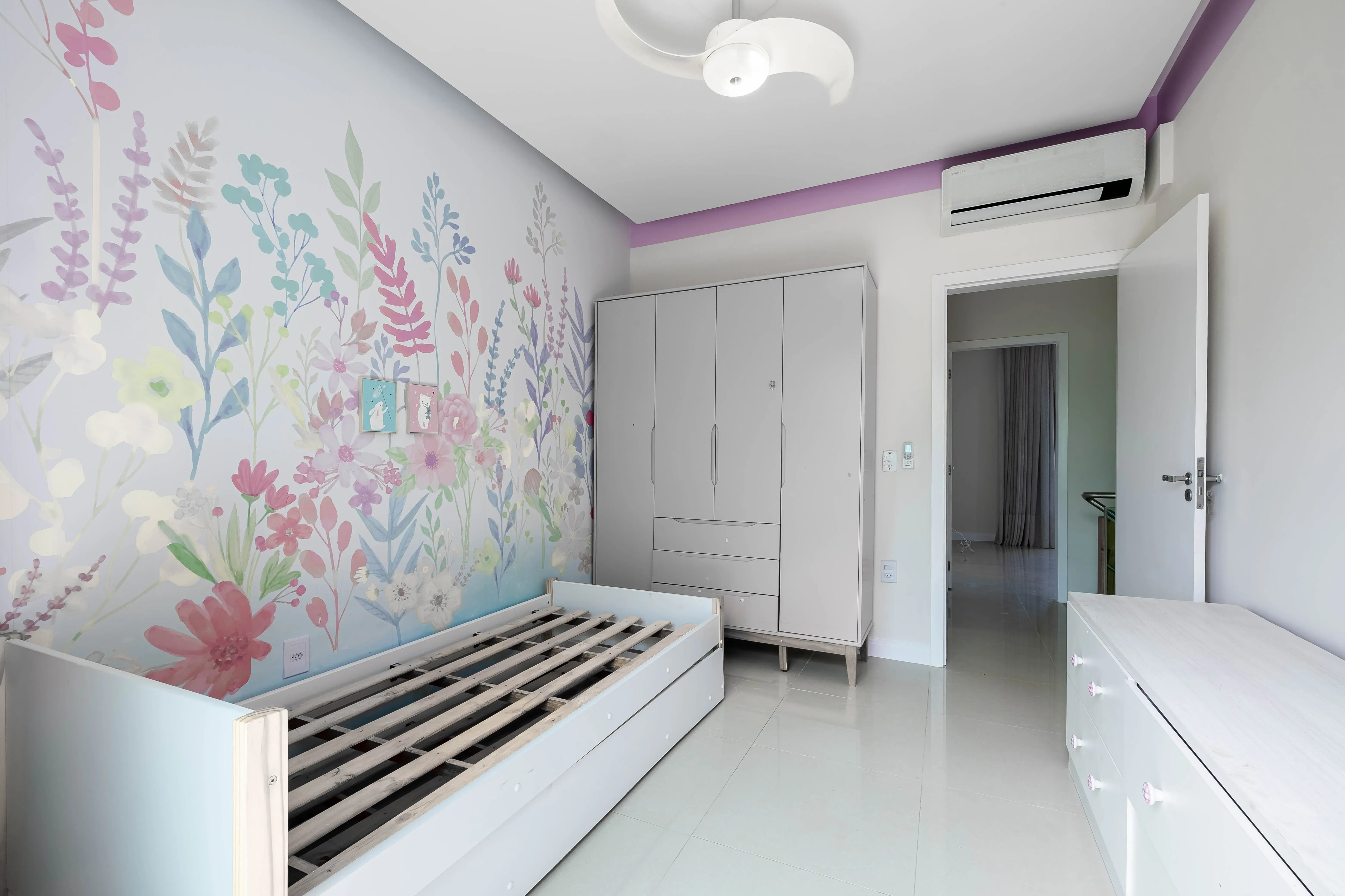 Casa com 3 dormitórios sendo 1 suíte e 1 vaga de garagem em Itajaí/SC