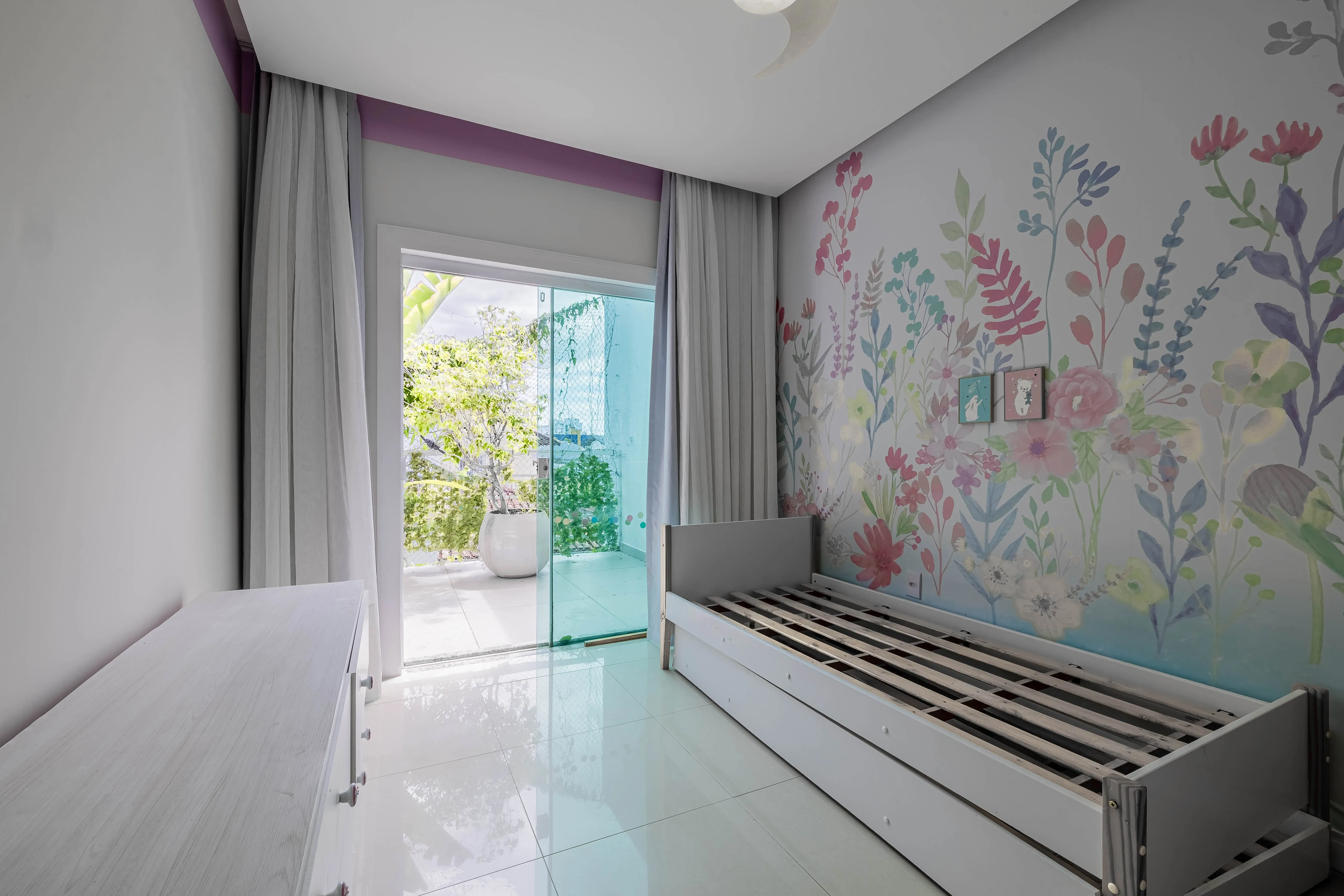 Casa com 3 dormitórios sendo 1 suíte e 1 vaga de garagem em Itajaí/SC