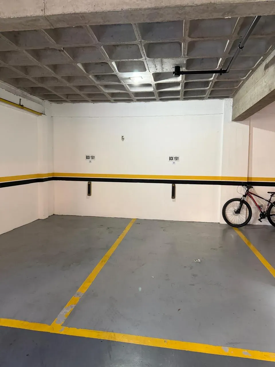 Apartamento com 3 dormitórios sendo 3 suítes e 3 vagas de garagem em Balneário Camboriú/SC