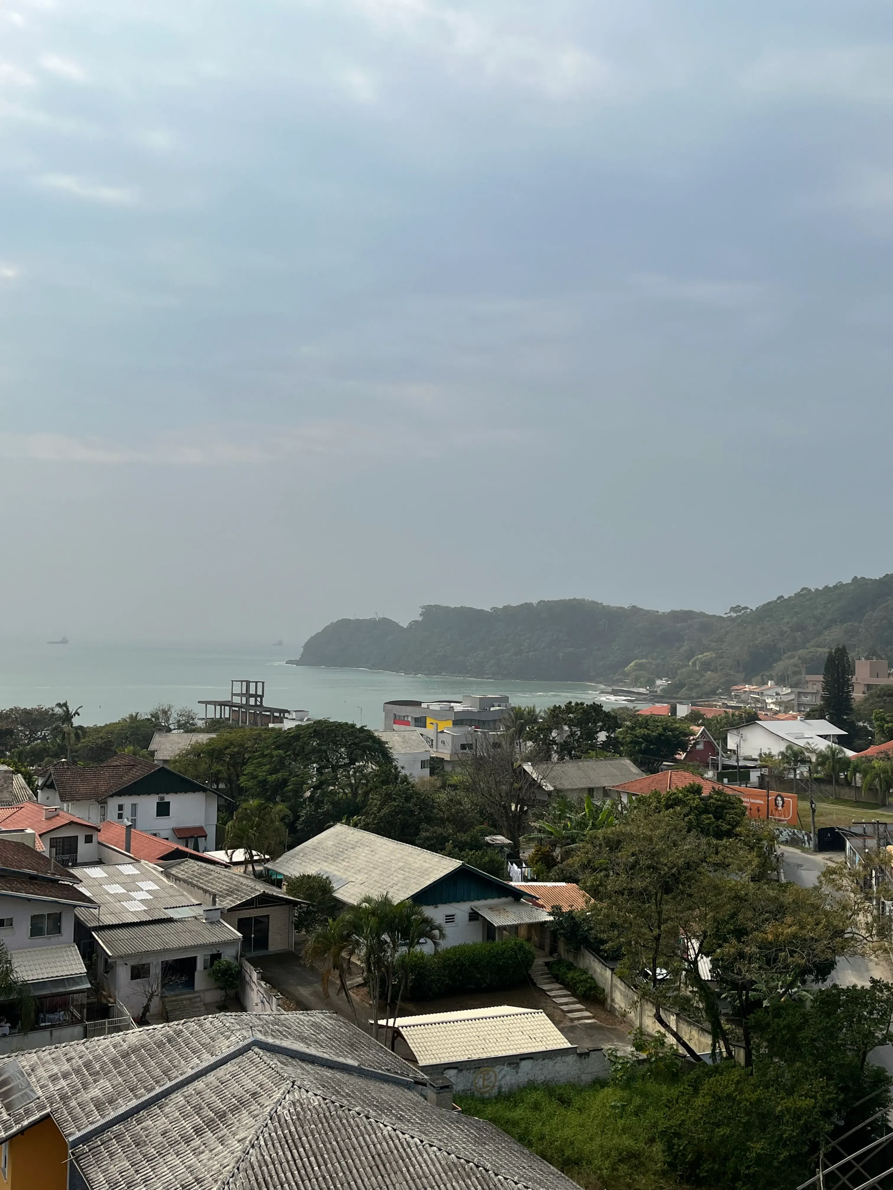 Apartamento com 3 dormitórios sendo 3 suítes e 2 vagas de garagem em Itajaí/SC