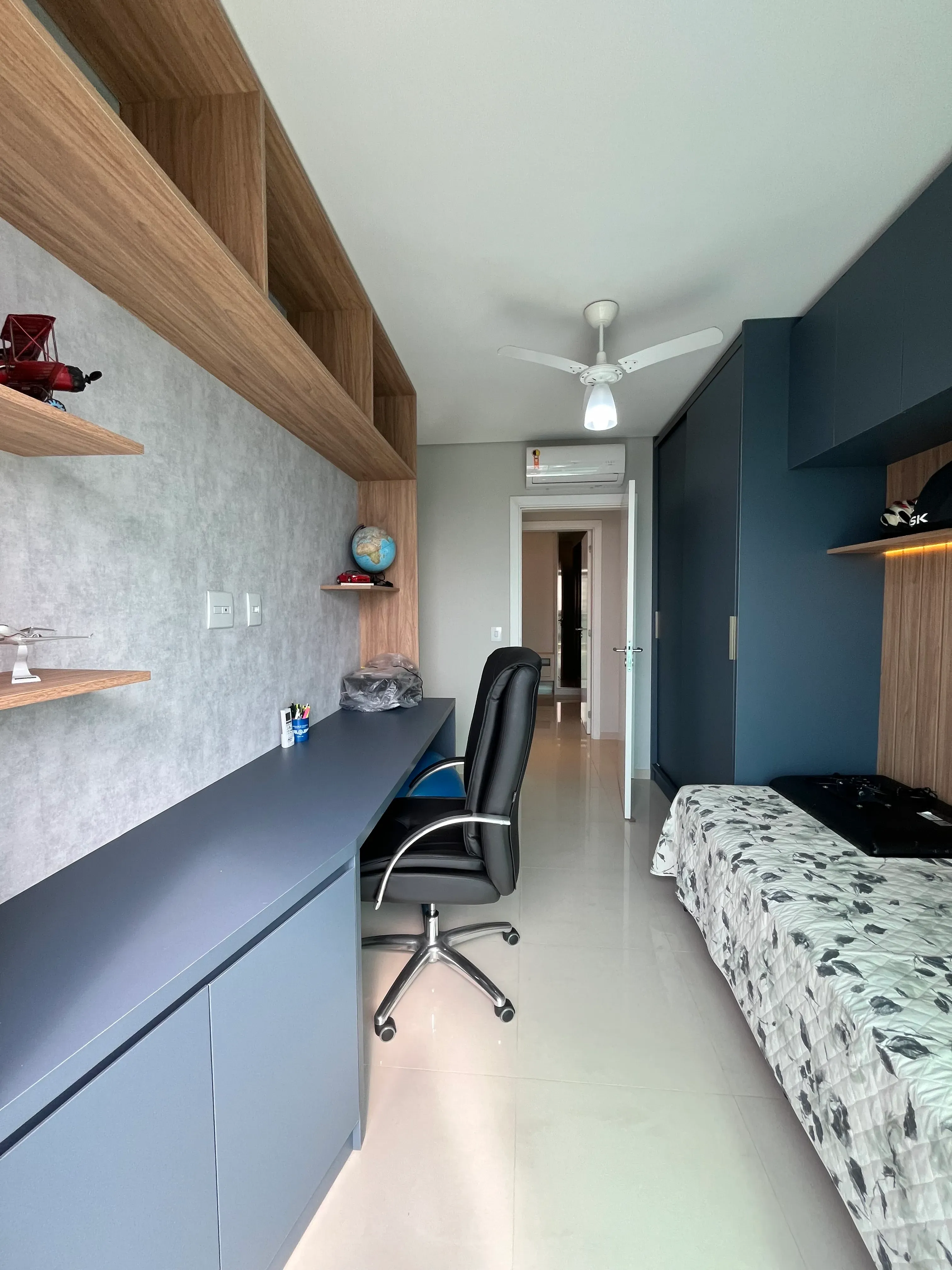 Apartamento com 3 dormitórios sendo 3 suítes e 2 vagas de garagem em Itajaí/SC