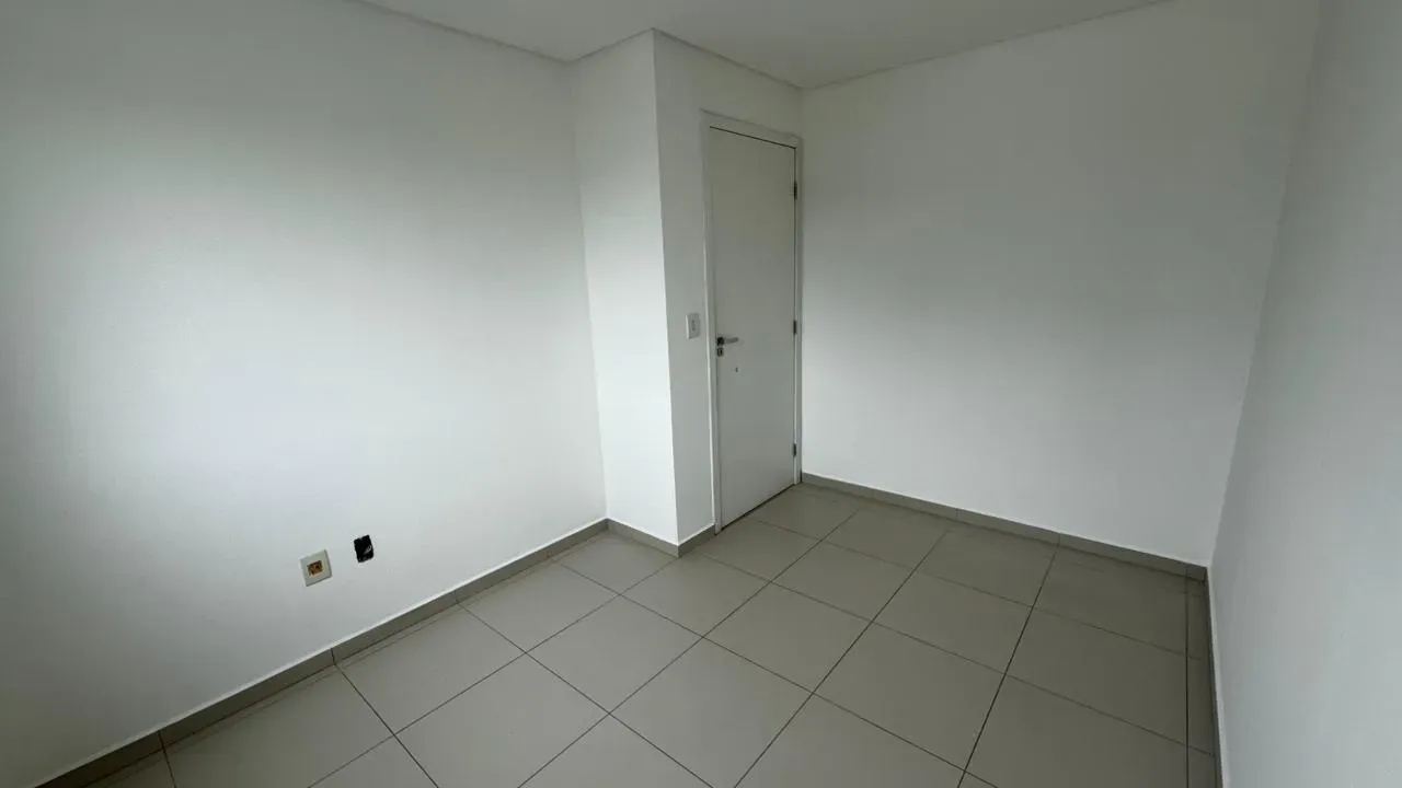 Apartamento com 2 dormitórios sendo 1 suíte e 1 vaga de garagem em Balneário Camboriú/SC