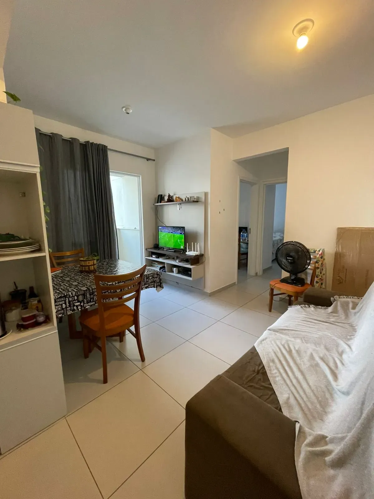 Apartamento com 2 dormitórios e 1 vaga de garagem em Palhoça/SC