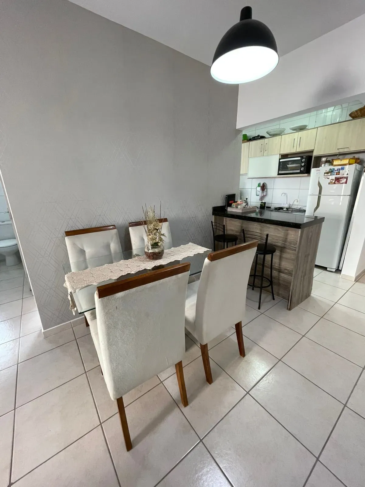 Apartamento com 2 dormitórios e 1 vaga de garagem em Palhoça/SC