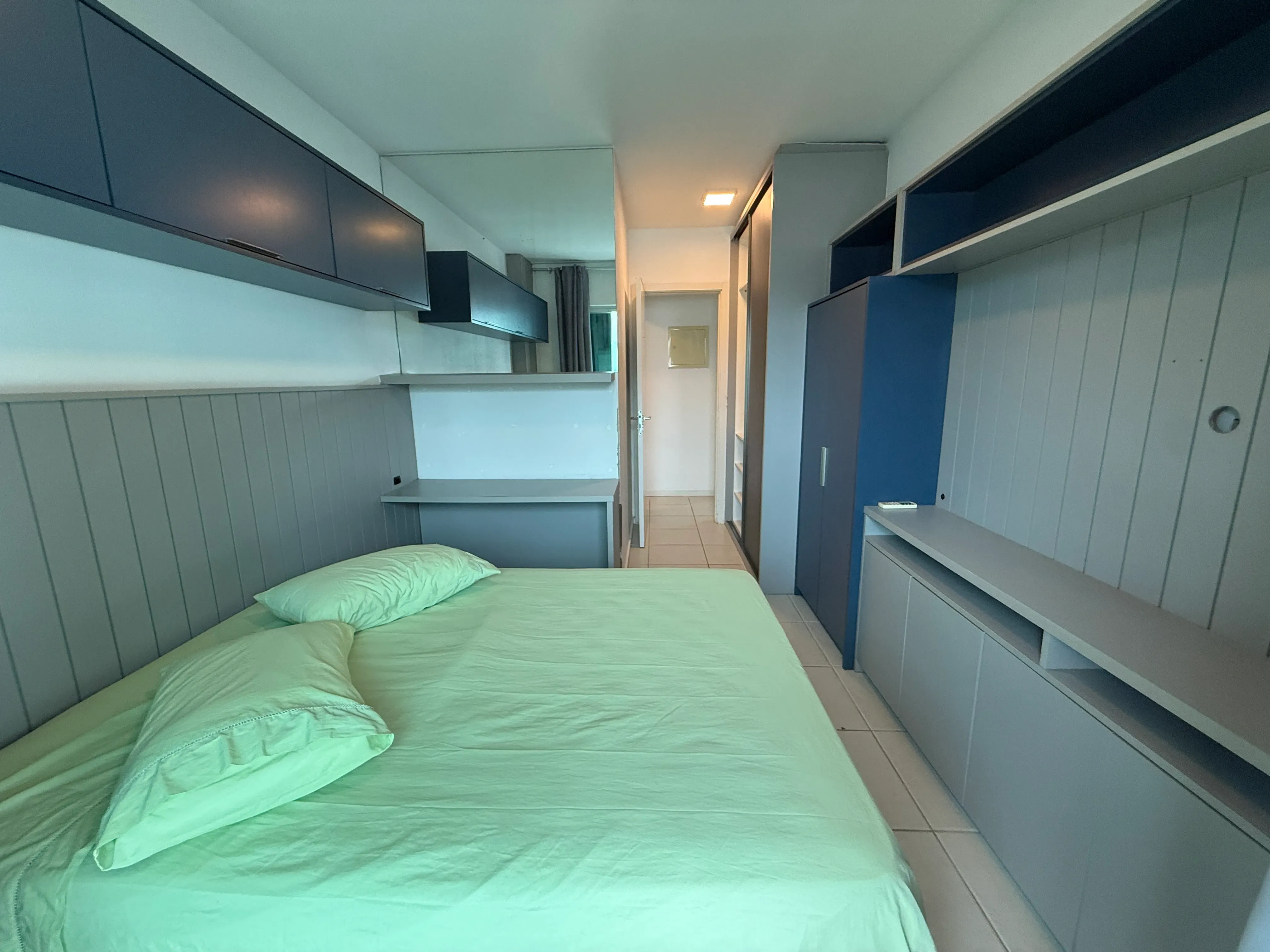 Apartamento com 1 dormitório sendo 1 suíte e 1 vaga de garagem em Itajaí/SC